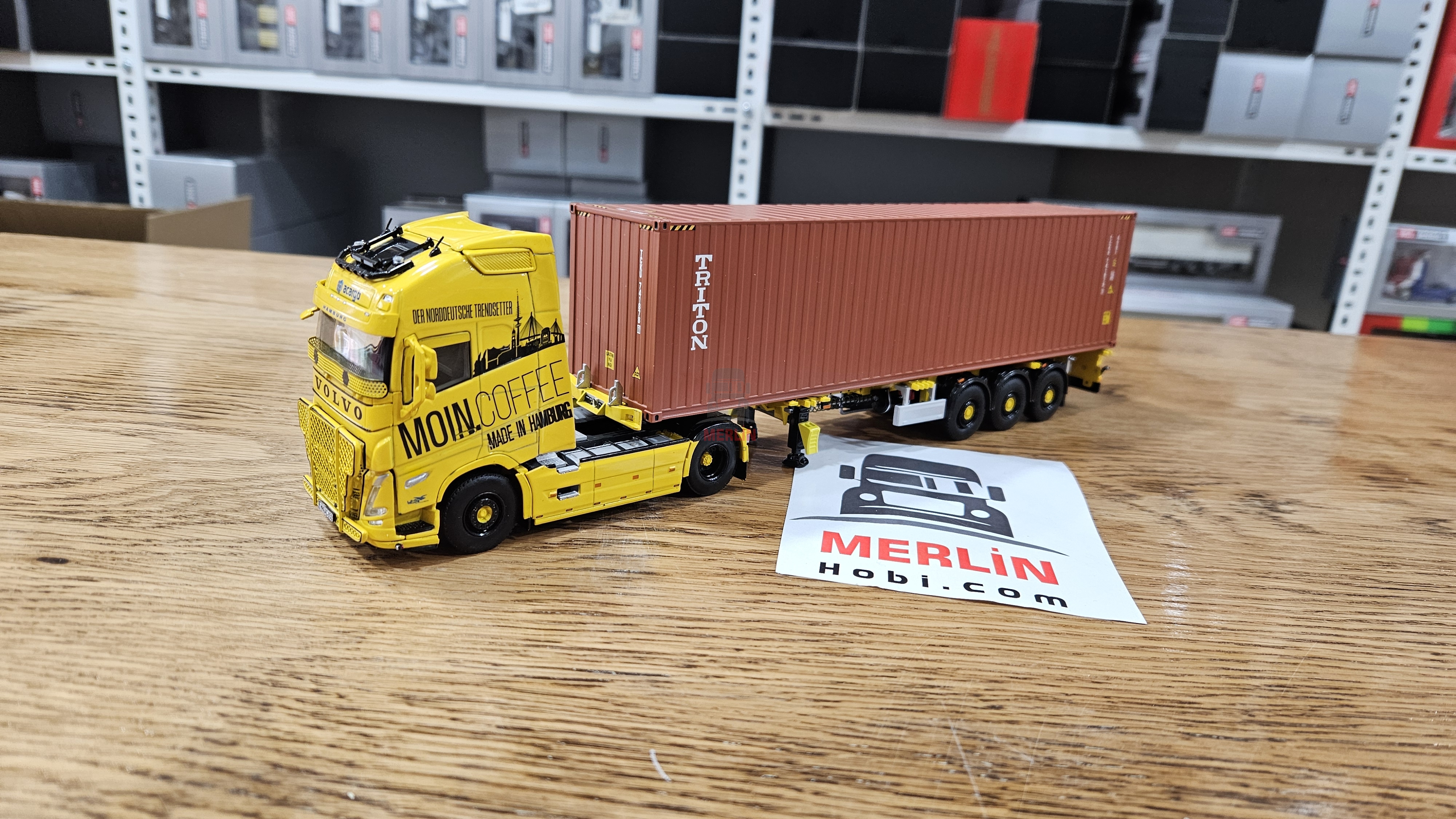 1/50 Acargo MoinCoffee Triton Volvo FH Globetrotter XL 20ft container trailer