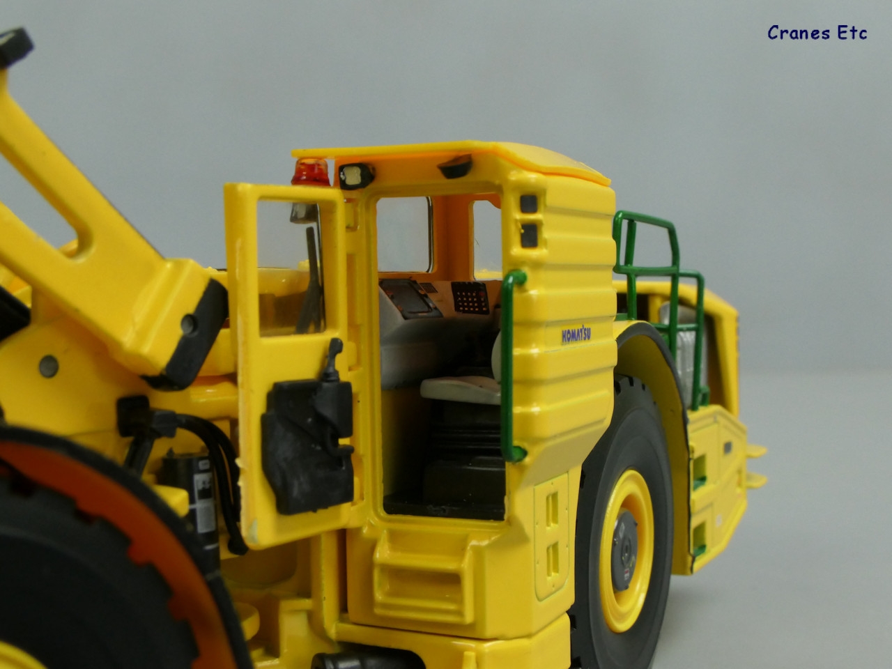 1/50 Komatsu Underground-Wheel Loader WX22H Yükleyici ( Loader )