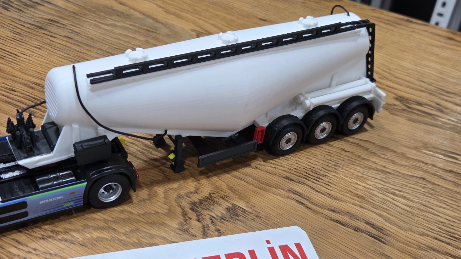 1/43  Mercedes Benz EActros + Silobas Dorse ile Eligor Prokabin mp6