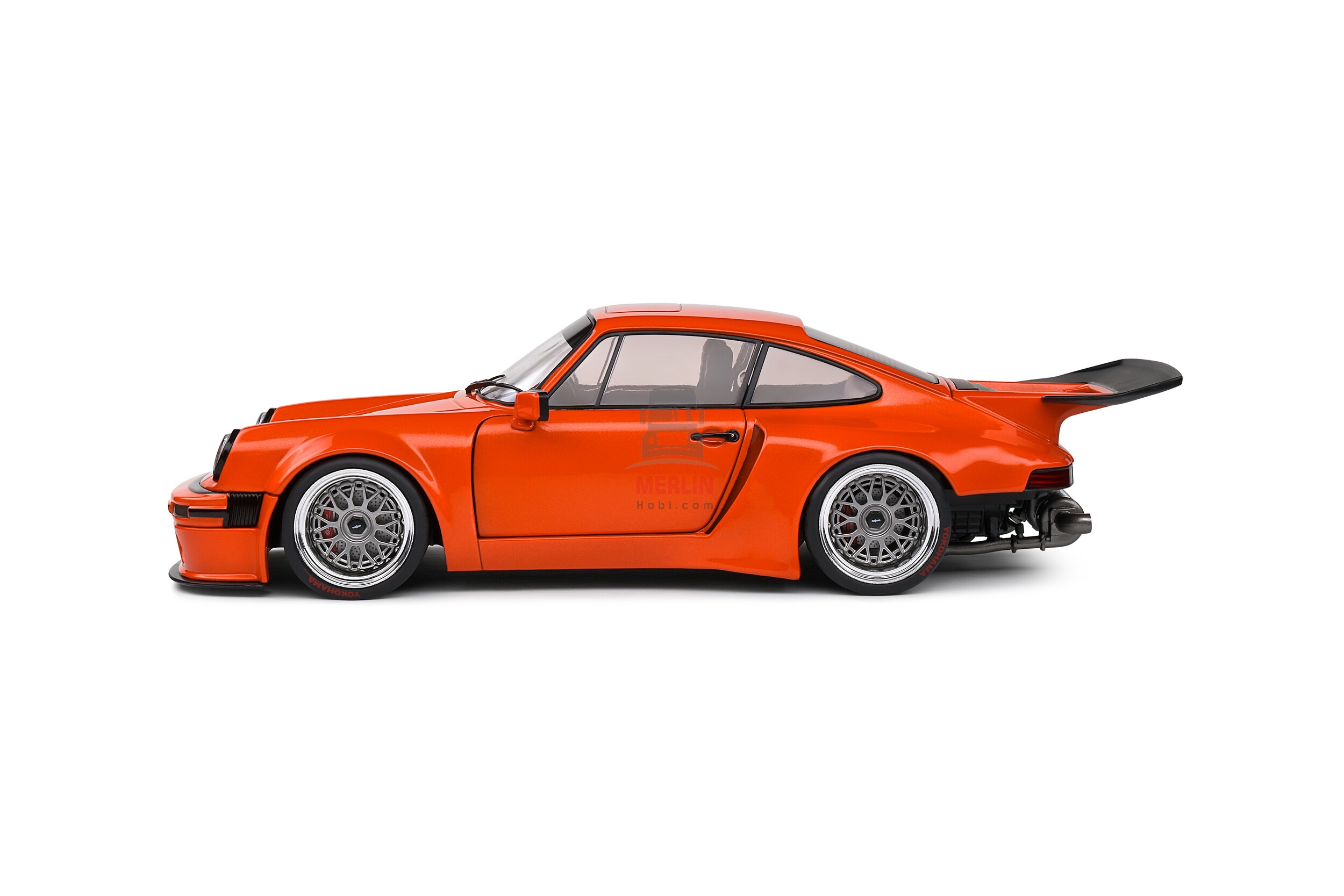 Solido 1/18 Scale S1810501 - PORSCHE KS-R – ORANGE - 2022