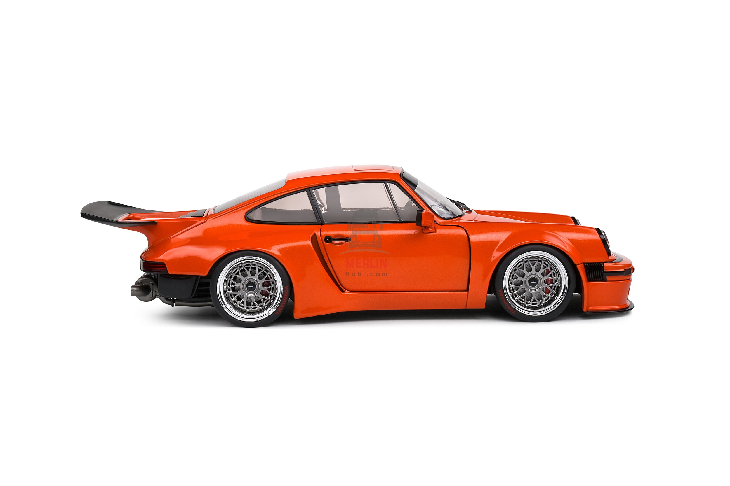 Solido 1/18 Scale S1810501 - PORSCHE KS-R – ORANGE - 2022