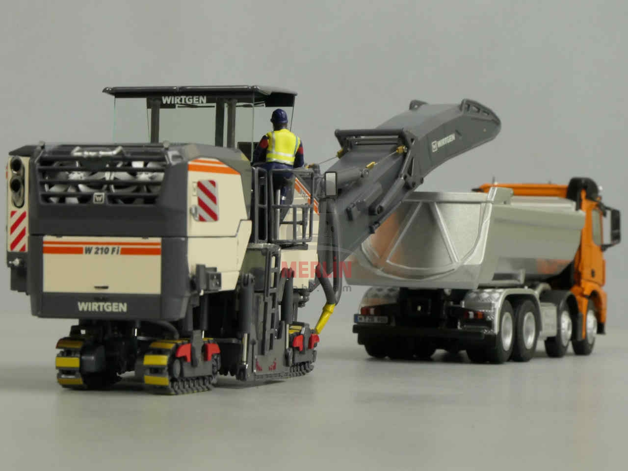 1/50 Wirtgen W210 Fi cold milling machine
