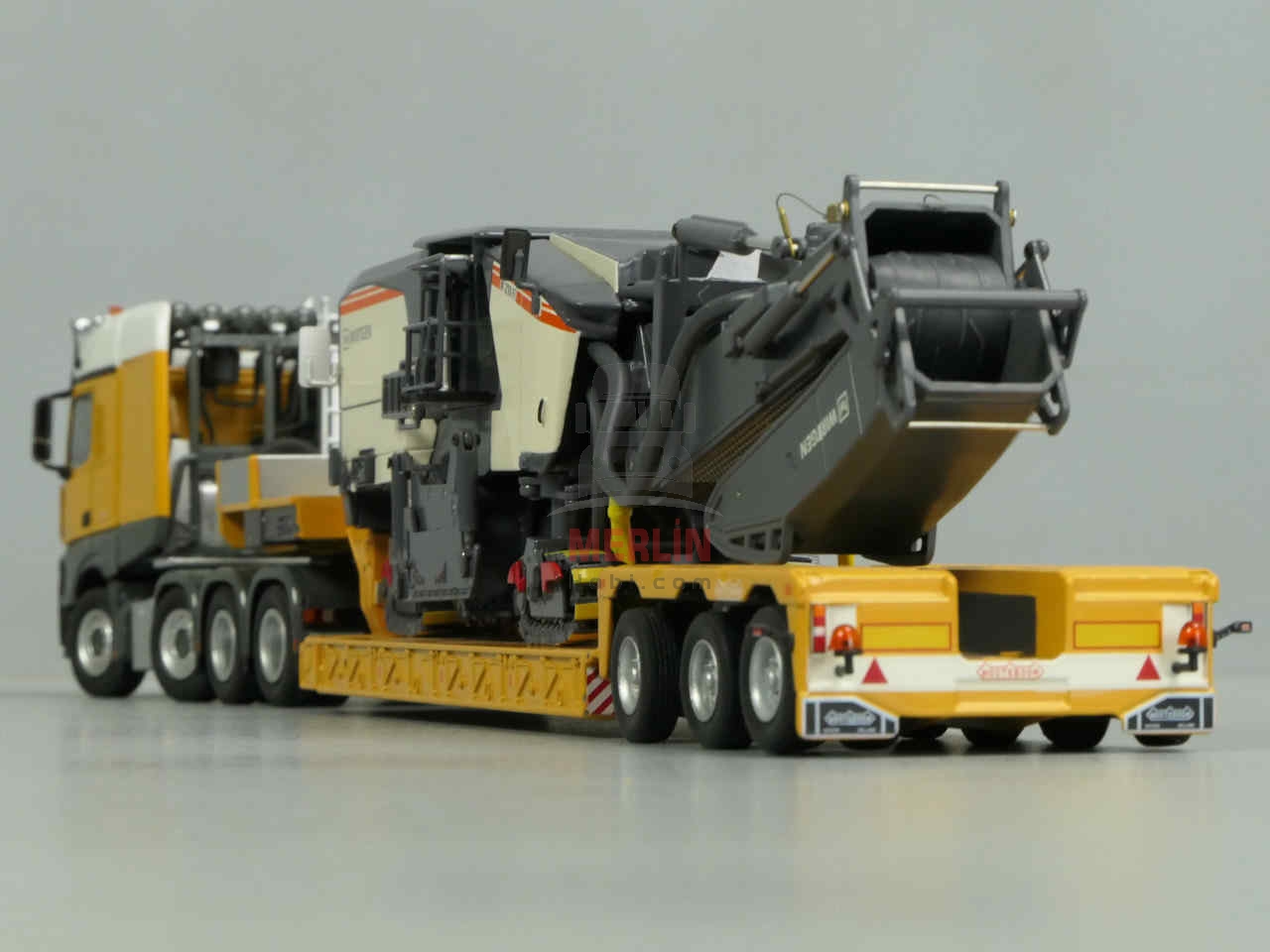1/50 Wirtgen W210 Fi cold milling machine - Merlin Hobi