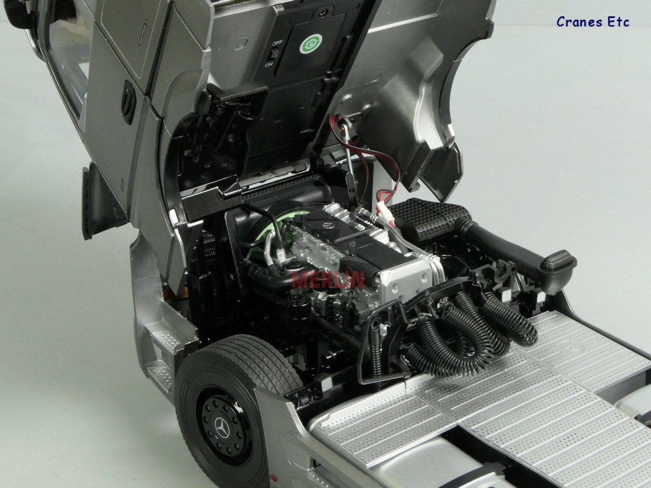 1/18 Mercedes-Benz Actros 1863 GigaSpace 4x2 ’’Edition 3’’