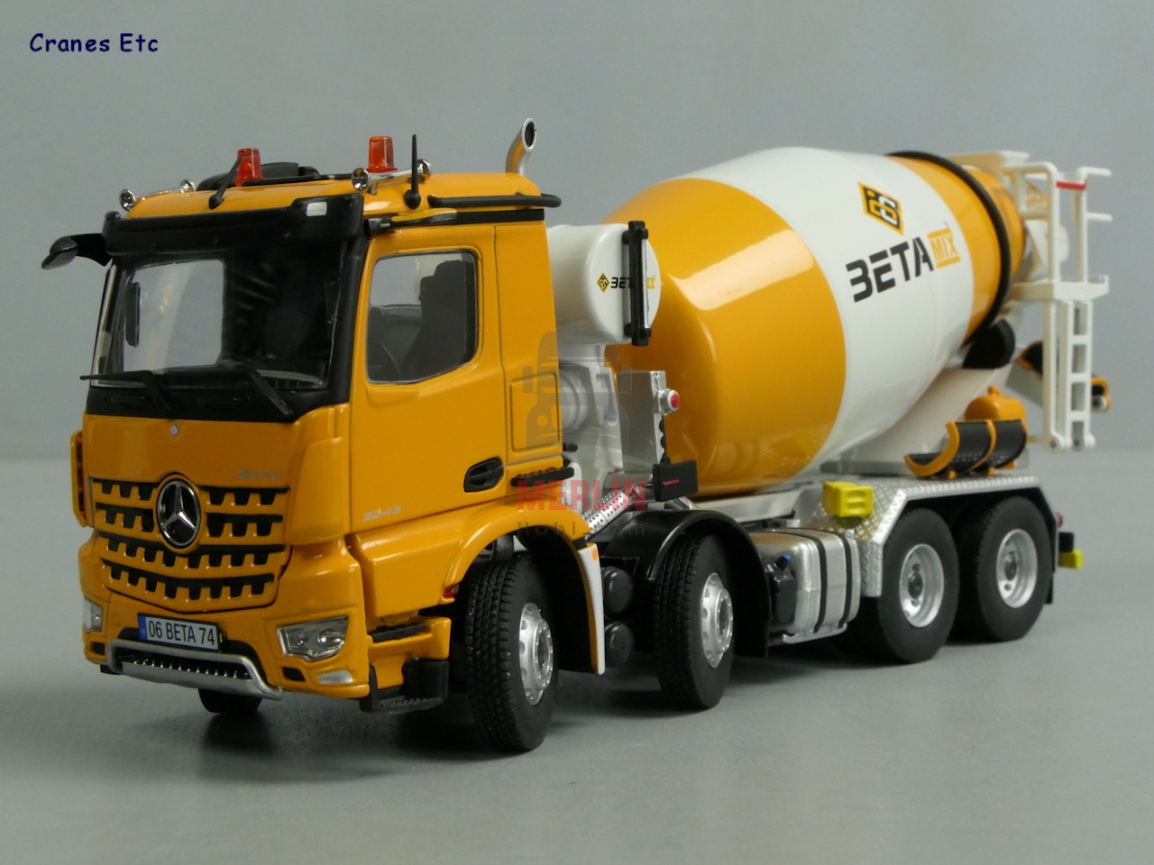 1/50 Mercedes Arocs 8x4 Beton Mikseri - BETAMiX