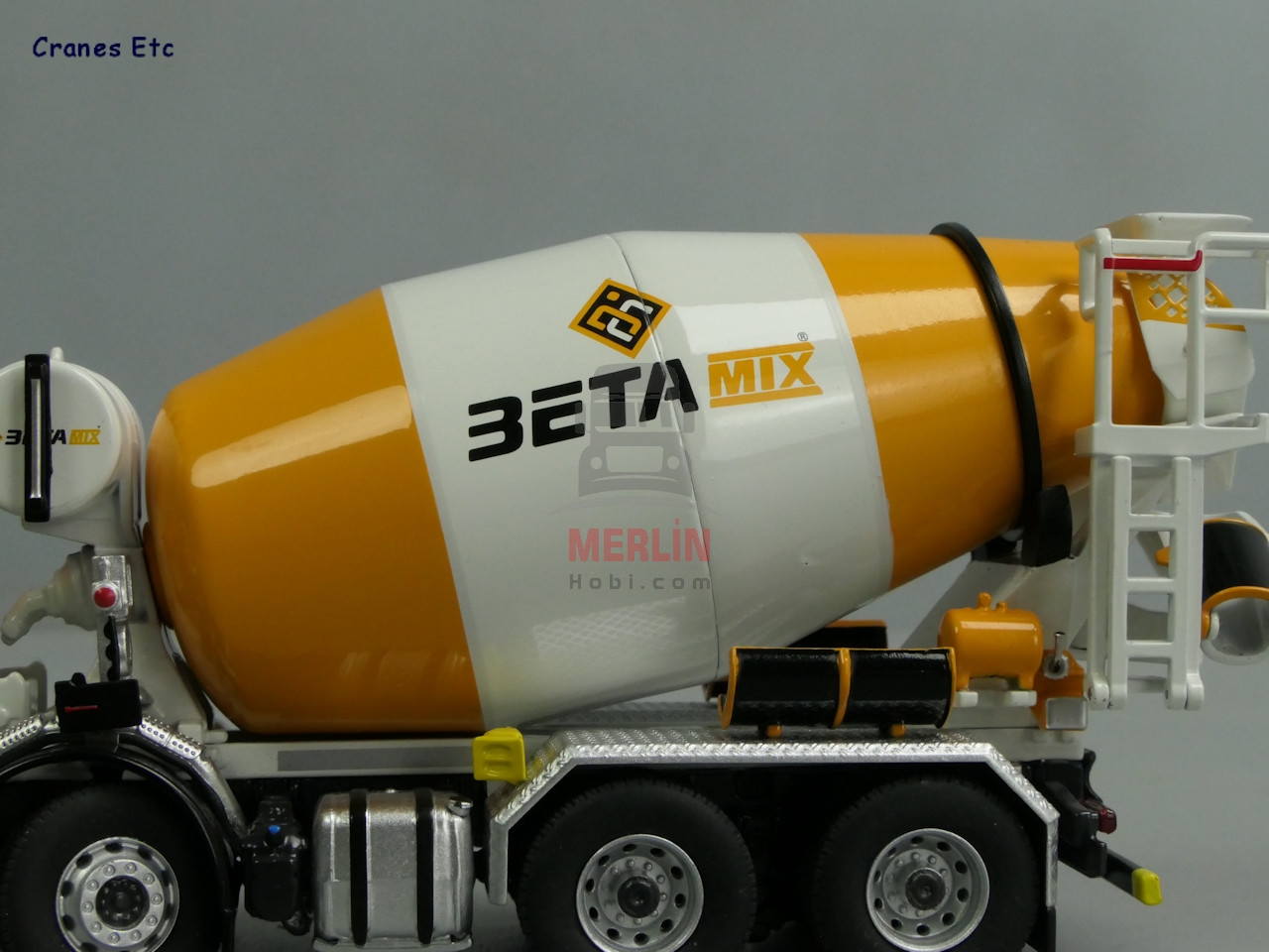 1/50 Mercedes Arocs 8x4 Beton Mikseri - BETAMiX