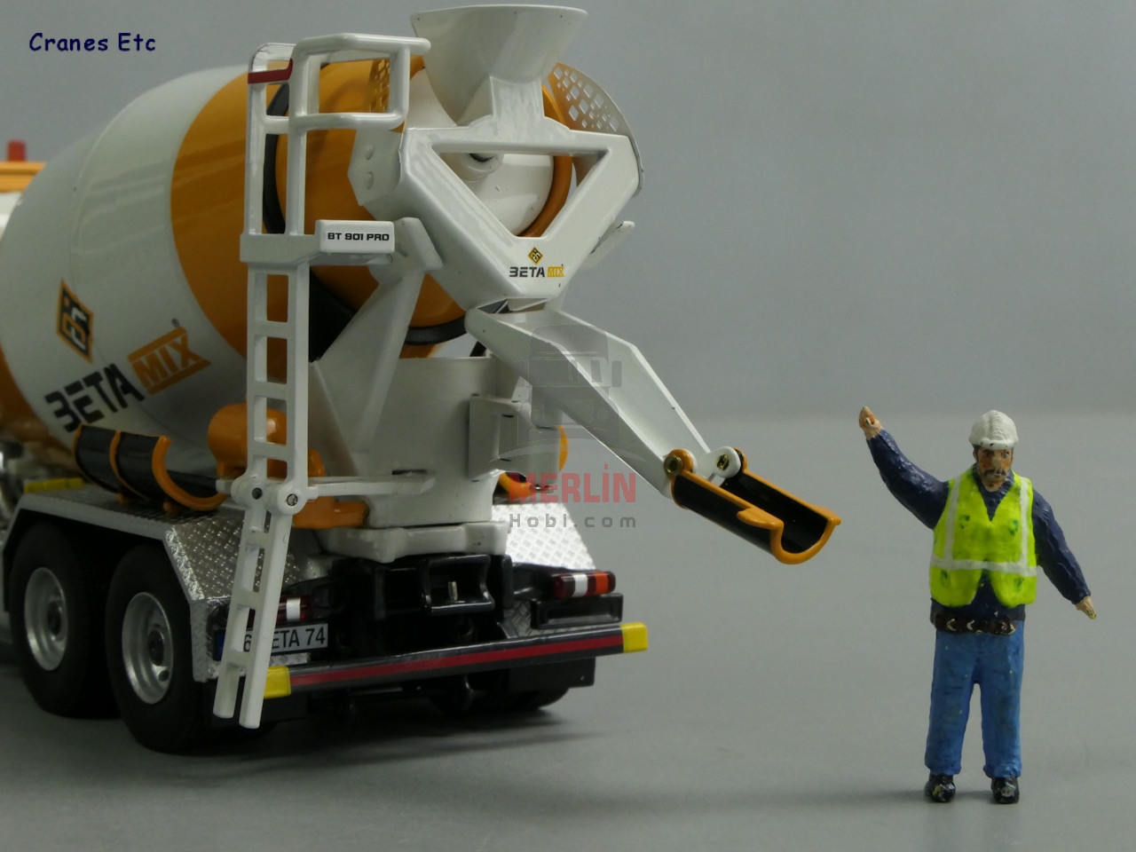 1/50 Mercedes Arocs 8x4 Beton Mikseri - BETAMiX
