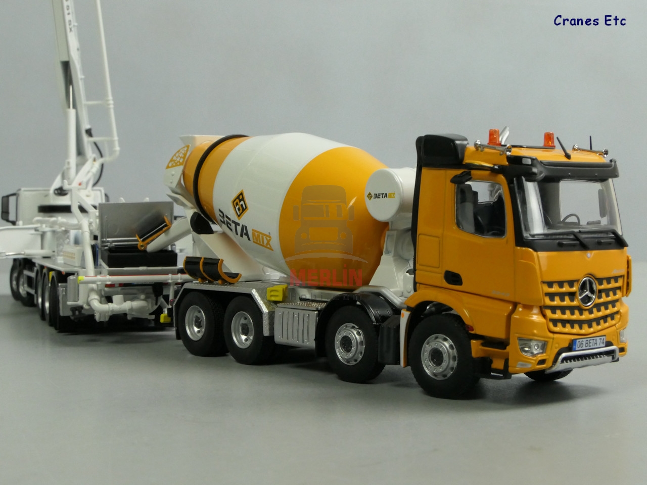 1/50 Mercedes Arocs 8x4 Beton Mikseri - BETAMiX