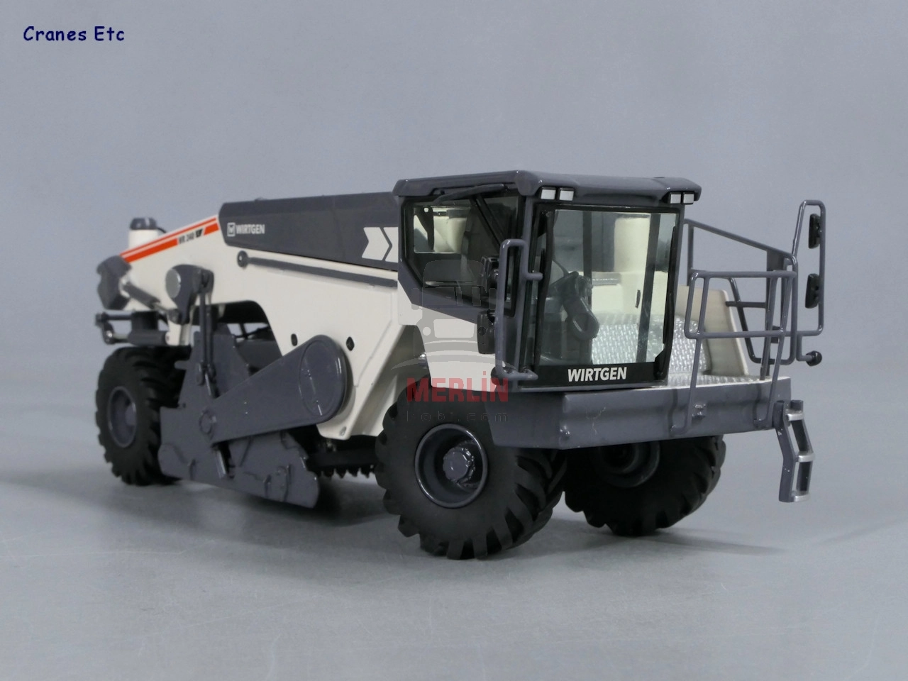 1/50 Wirtgen WR 240 X Soğuk Geri Dönüştürücü ve Toprak Stabilizatörü - sergilenmeye hazır model araç