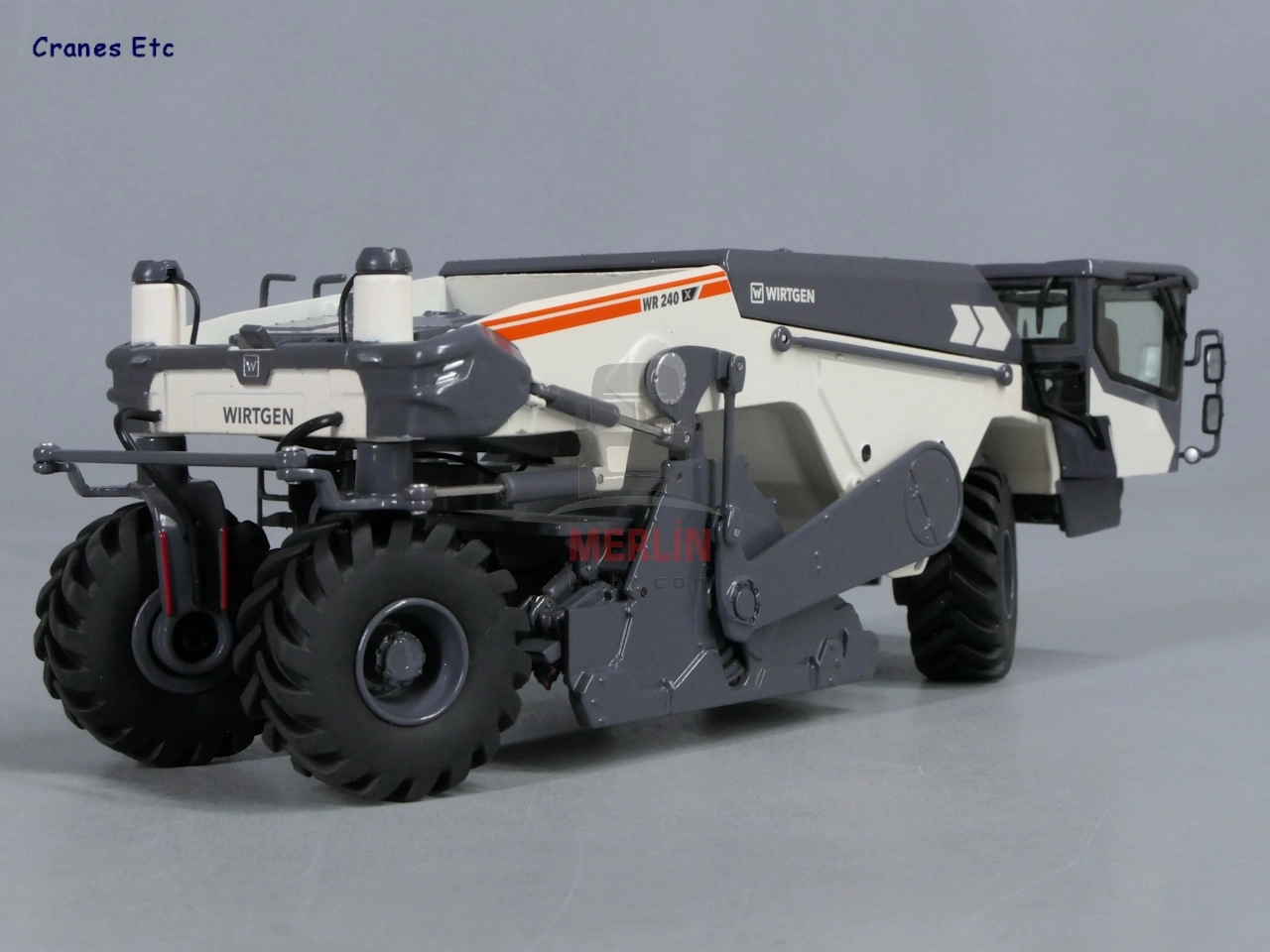 1/50 Wirtgen WR 240 X Soğuk Geri Dönüştürücü ve Toprak Stabilizatörü - sergilenmeye hazır model araç