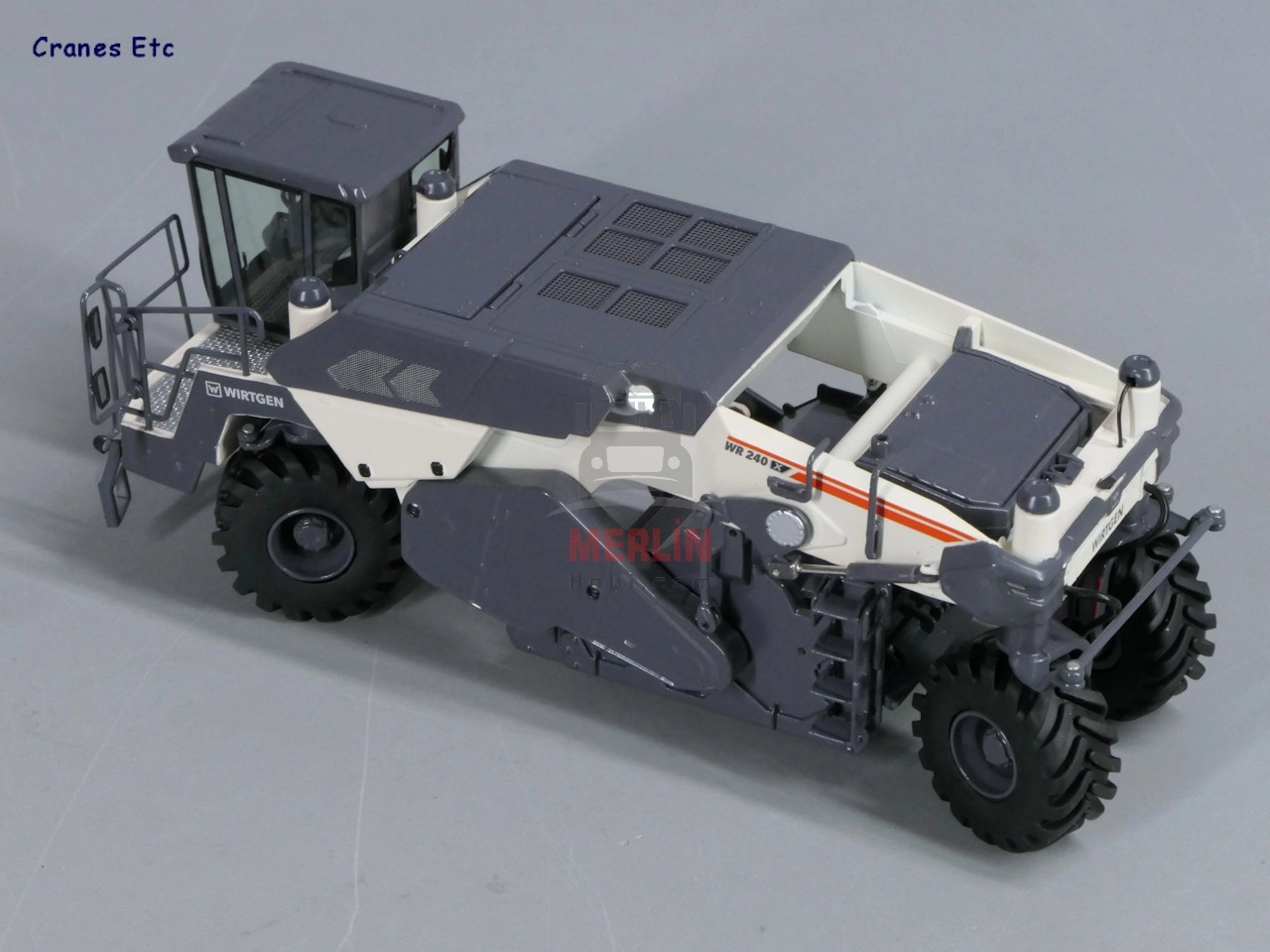 1/50 Wirtgen WR 240 X Soğuk Geri Dönüştürücü ve Toprak Stabilizatörü - sergilenmeye hazır model araç