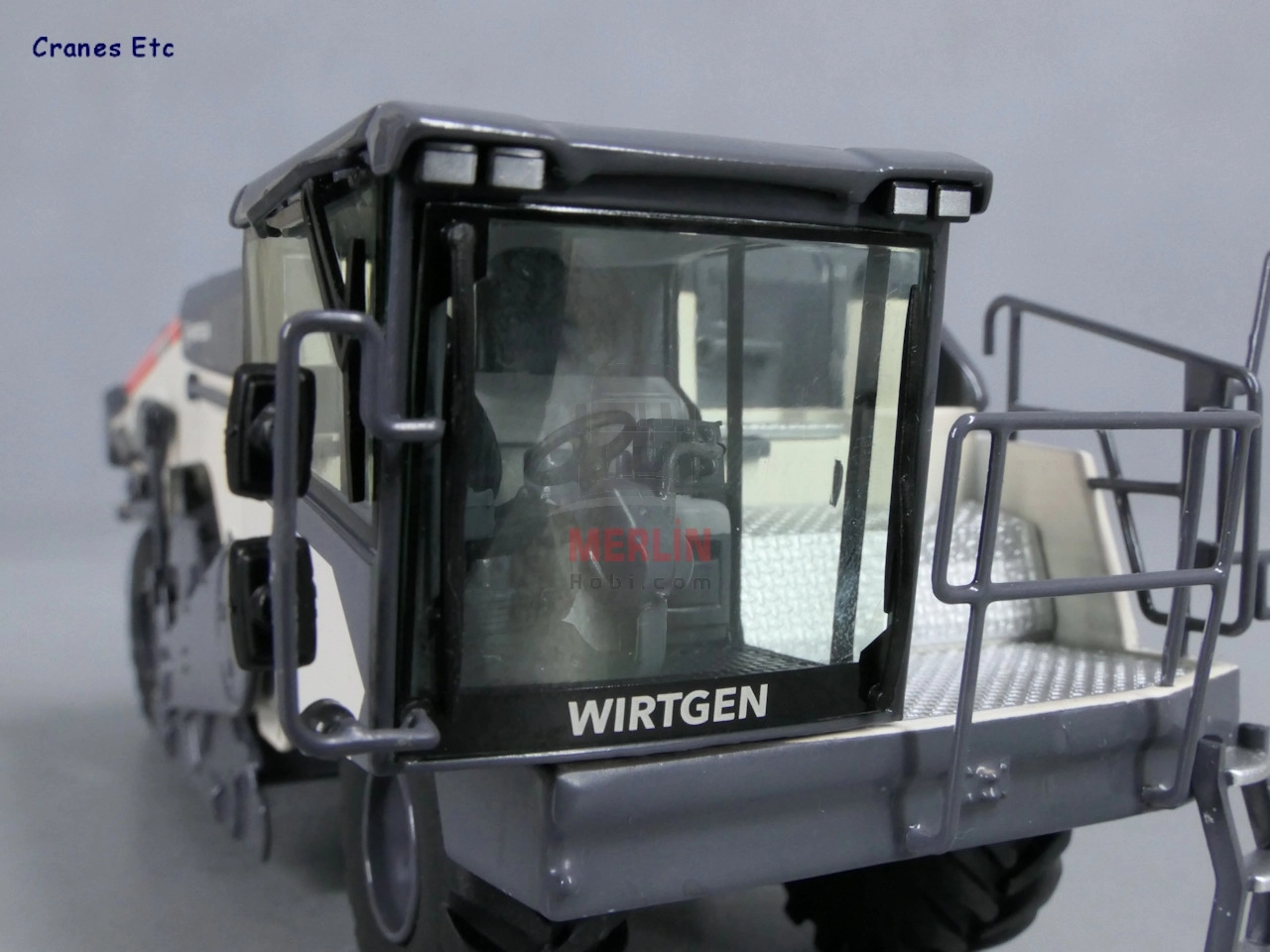 1/50 Wirtgen WR 240 X Soğuk Geri Dönüştürücü ve Toprak Stabilizatörü - sergilenmeye hazır model araç