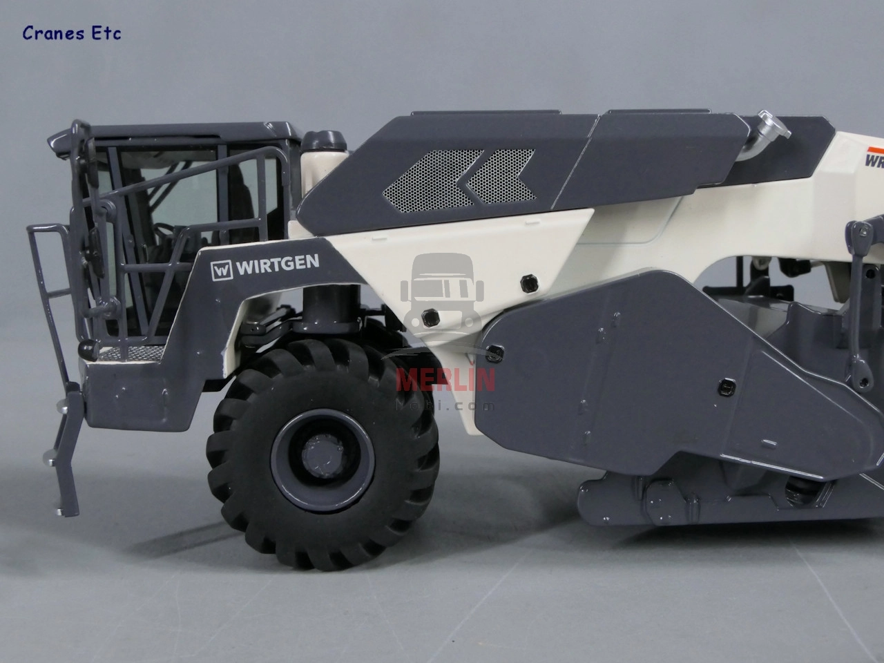 1/50 Wirtgen WR 240 X Soğuk Geri Dönüştürücü ve Toprak Stabilizatörü - sergilenmeye hazır model araç