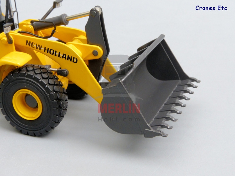 1/50 New Holland W300C  Lastikli Yükleyici  