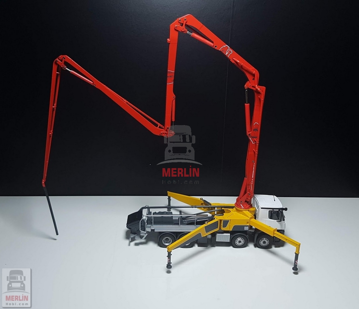 1/50 Mercedes Arocs 8x4 Putzmeister Ergonic 3 -42M  Beton Pompası