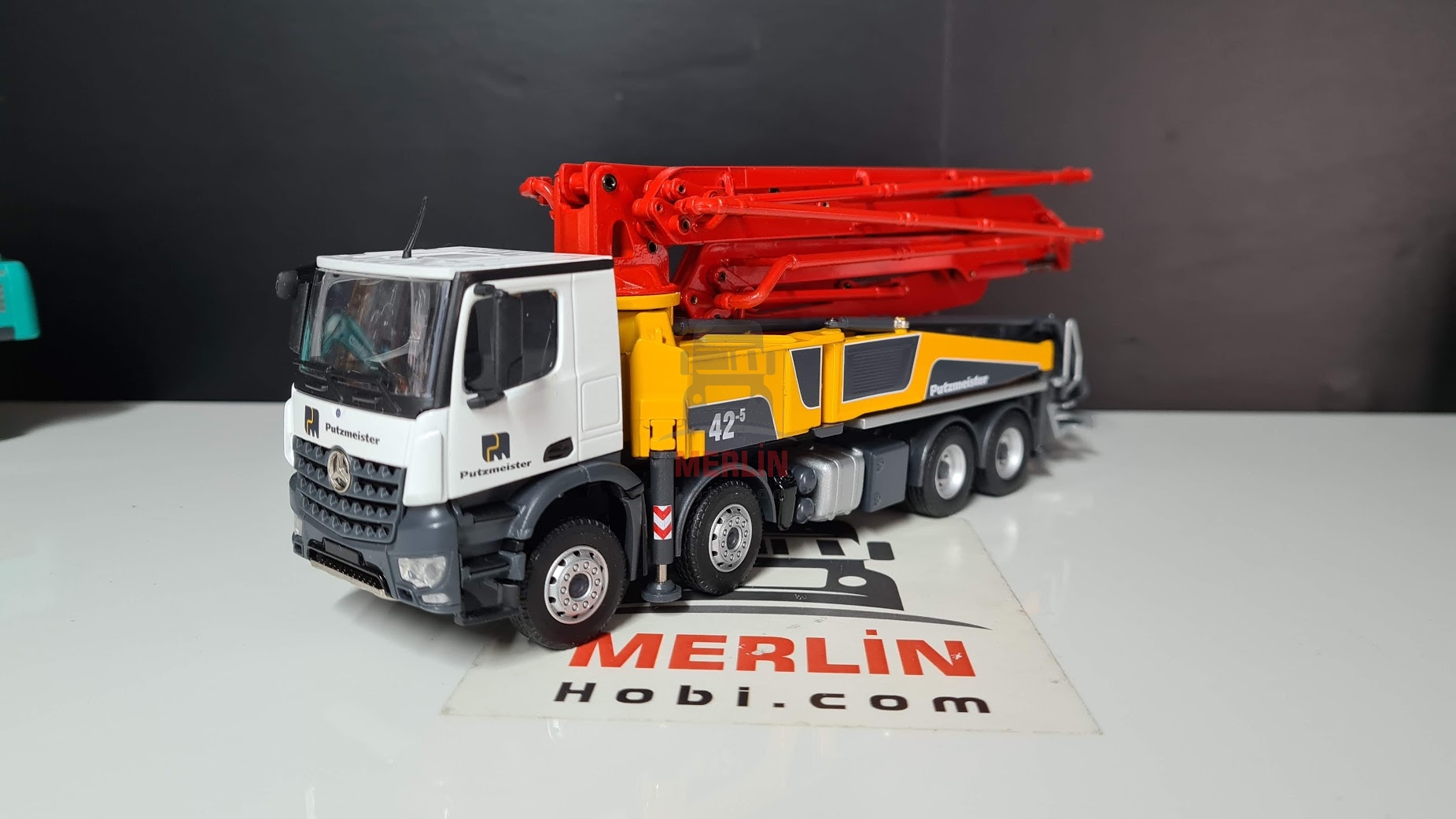 1/50 Mercedes Arocs 8x4 Putzmeister 42M  Beton Pompası