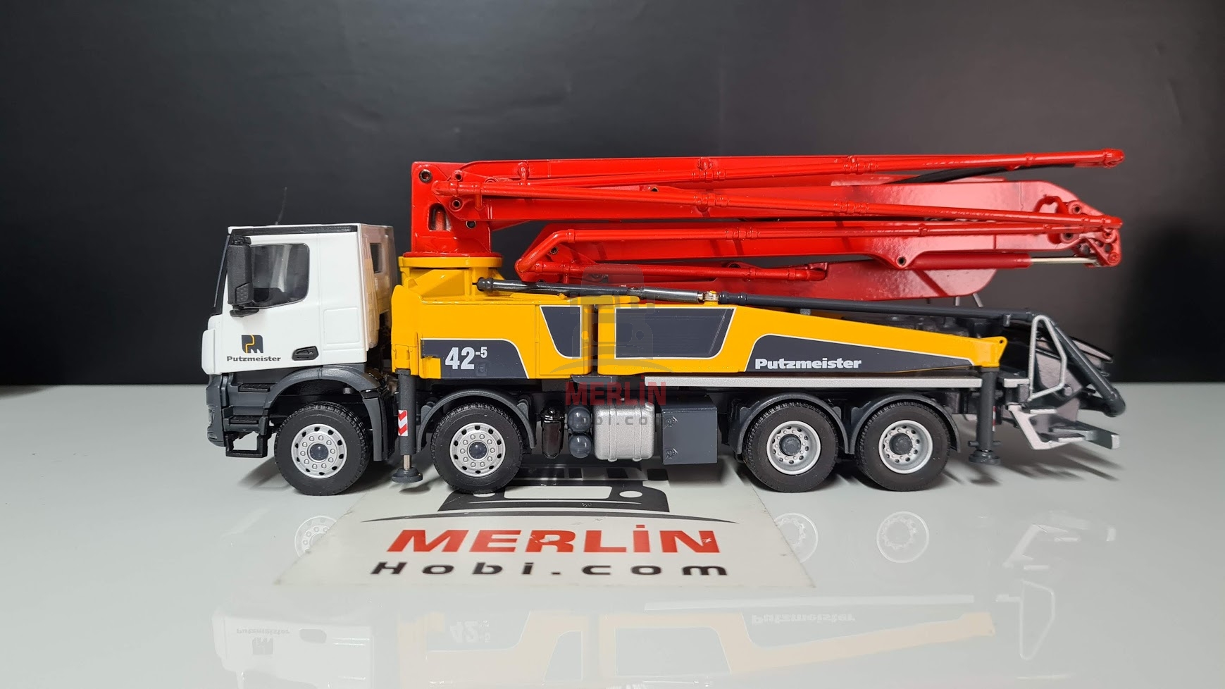 1/50 Mercedes Arocs 8x4 Putzmeister 42M  Beton Pompası