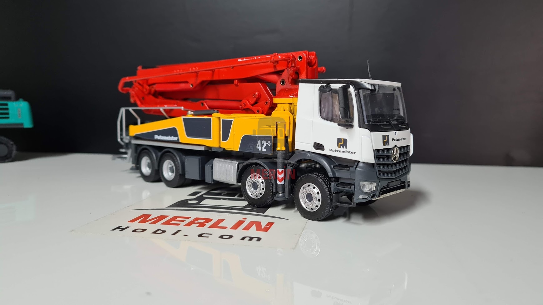 1/50 Mercedes Arocs 8x4 Putzmeister 42M  Beton Pompası