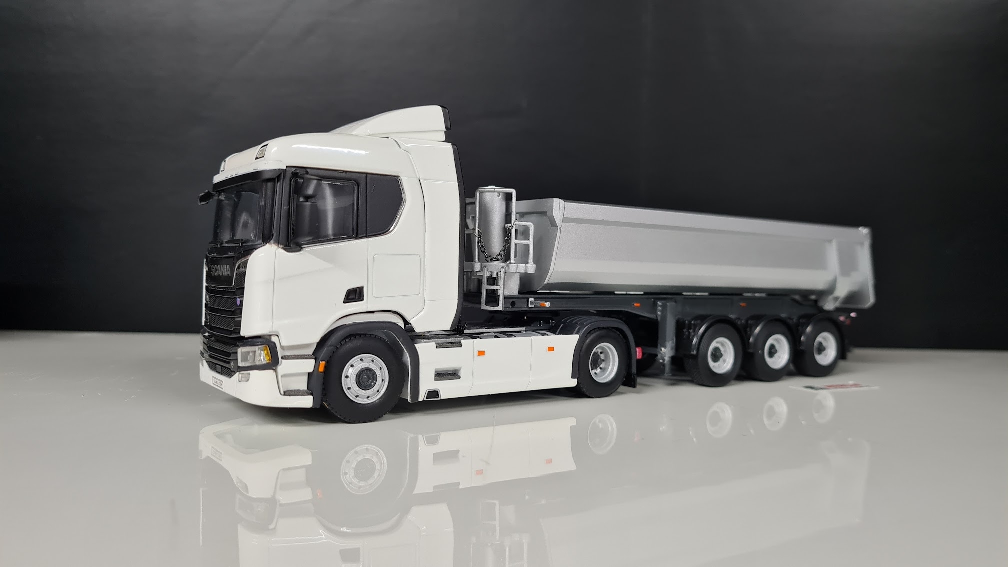 1/50 Scania R730 4x2 + Damper Dorseli Tır Çekici