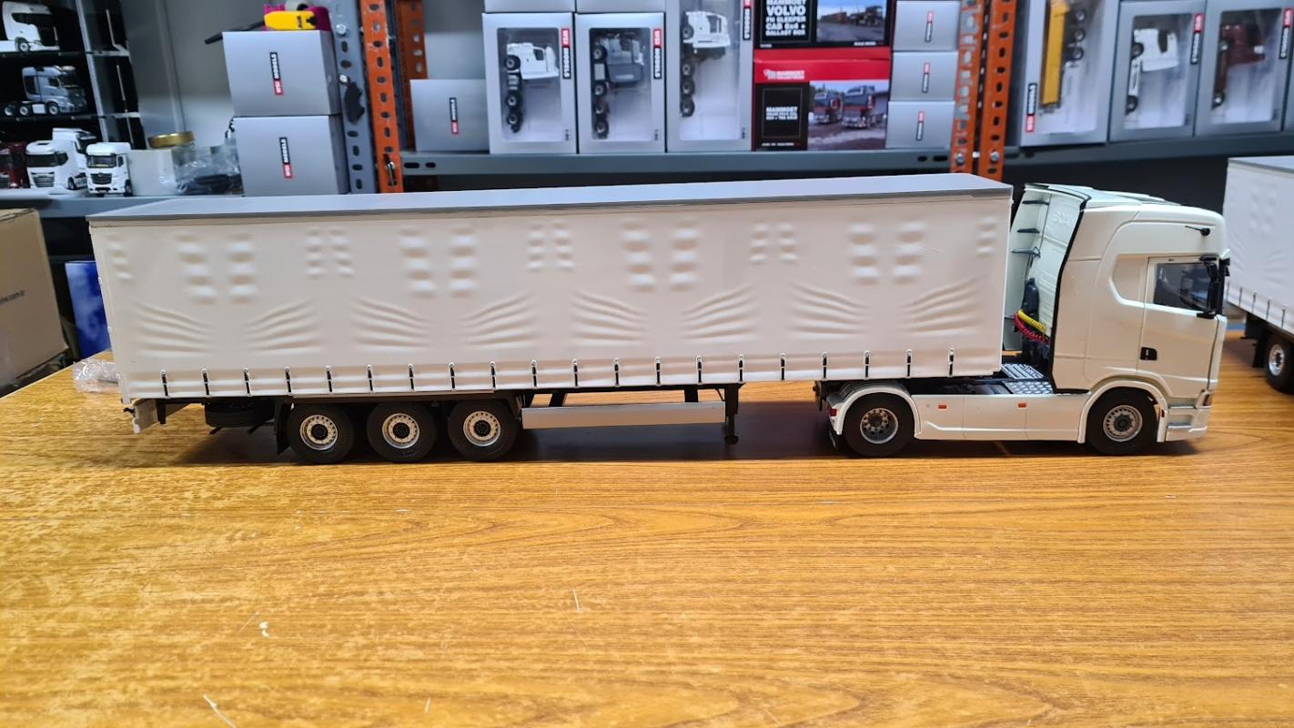 1/24 - Scania 580S HIGHLINE White  + Trailer Truck