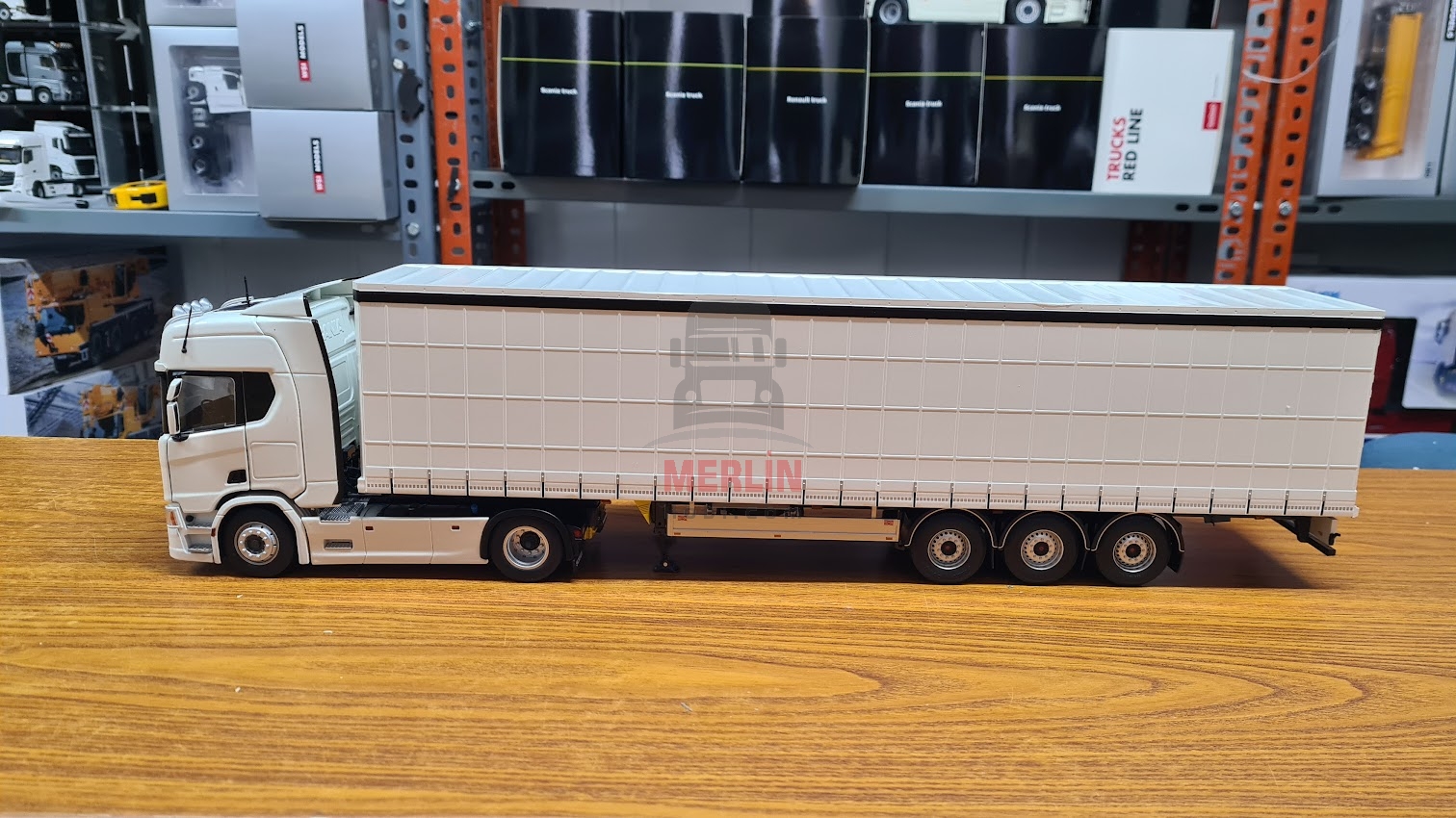 1/32 Scania Highline 4x2 + Tenteli Dorse Beyaz Renk