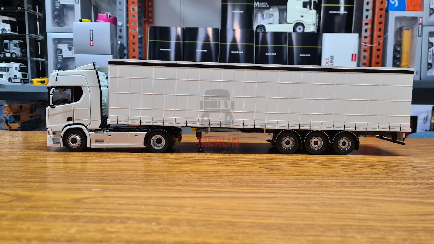 1/32 Scania Highline 4x2 + Tenteli Dorse Beyaz Renk