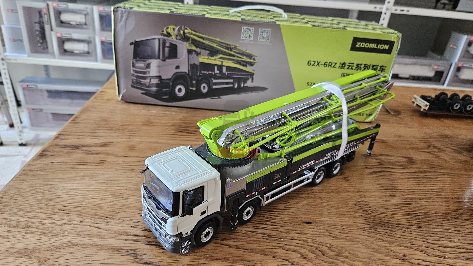 1/38-Scania 8x4 Zoomlion 62X-6RZ  Beton Pompası