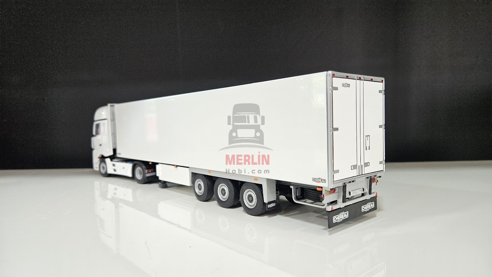 1/50 - Mercedes ACTROS MP5 4X2 + Frigo Soğutuculu Trailer