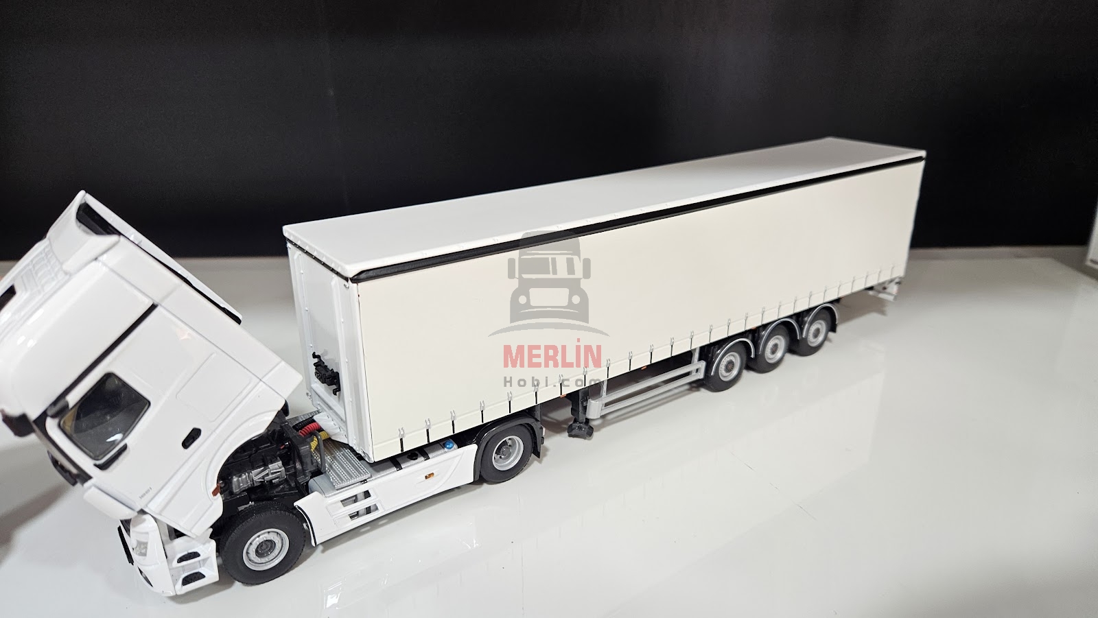 1/50 - Mercedes ACTROS MP5 4X2 + Tenteli Trailer