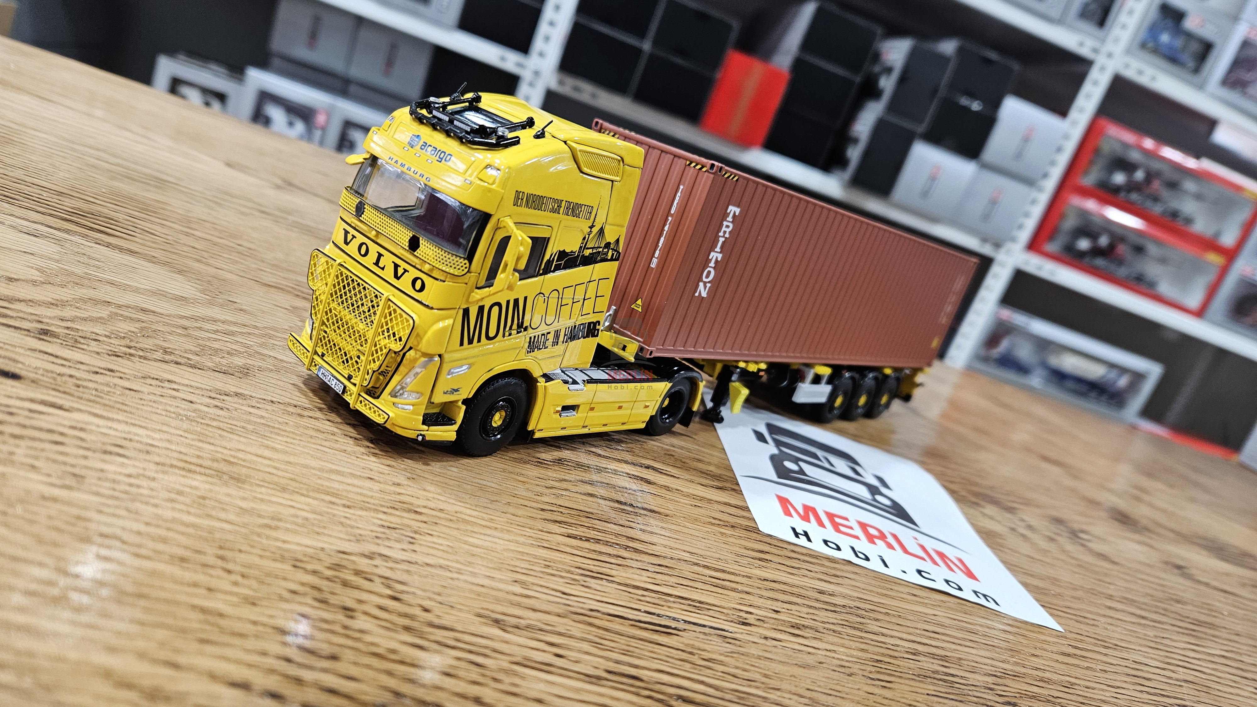 1/50 Acargo MoinCoffee Triton Volvo FH Globetrotter XL 20ft container trailer