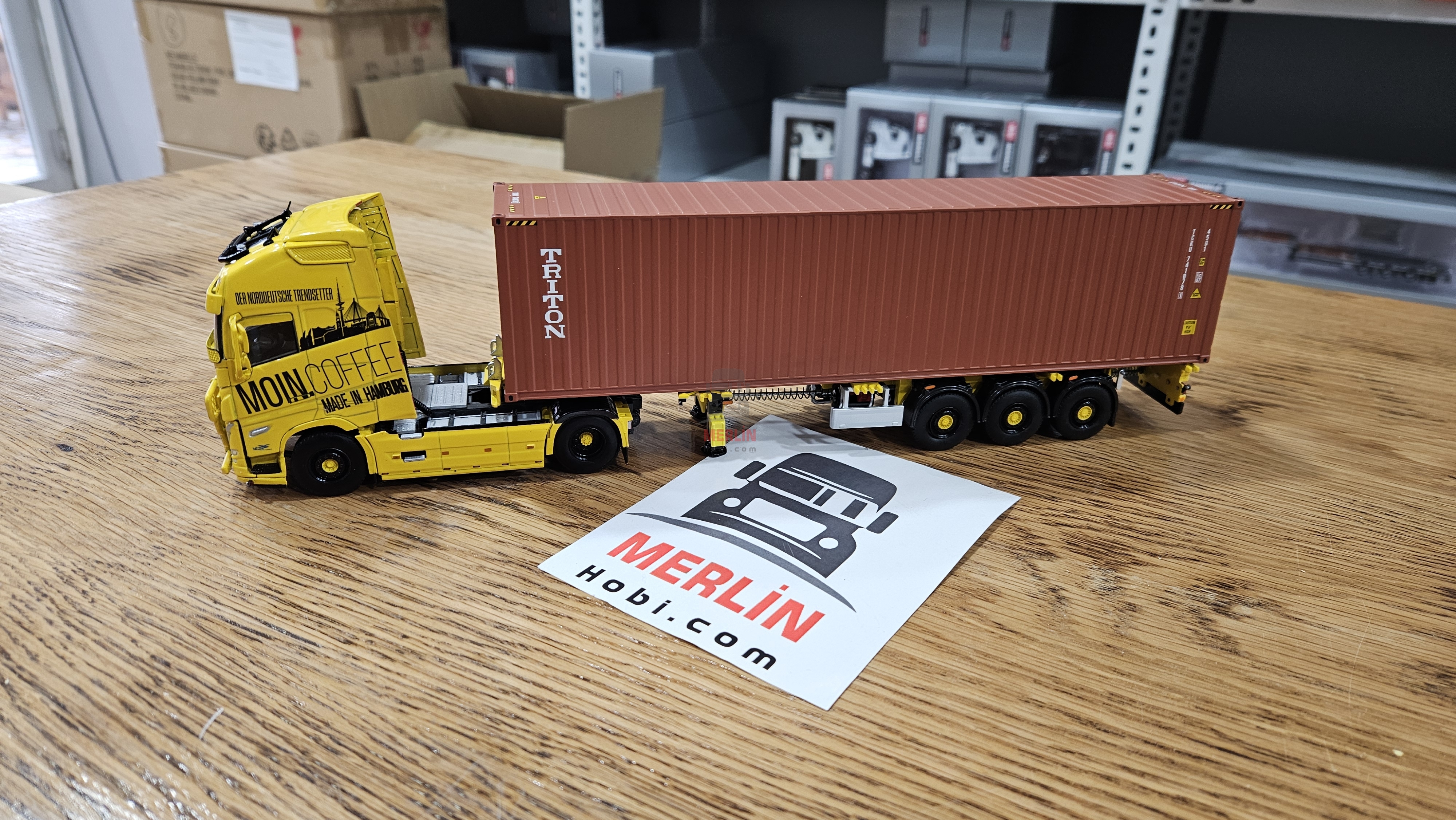 1/50 Acargo MoinCoffee Triton Volvo FH Globetrotter XL 20ft container trailer