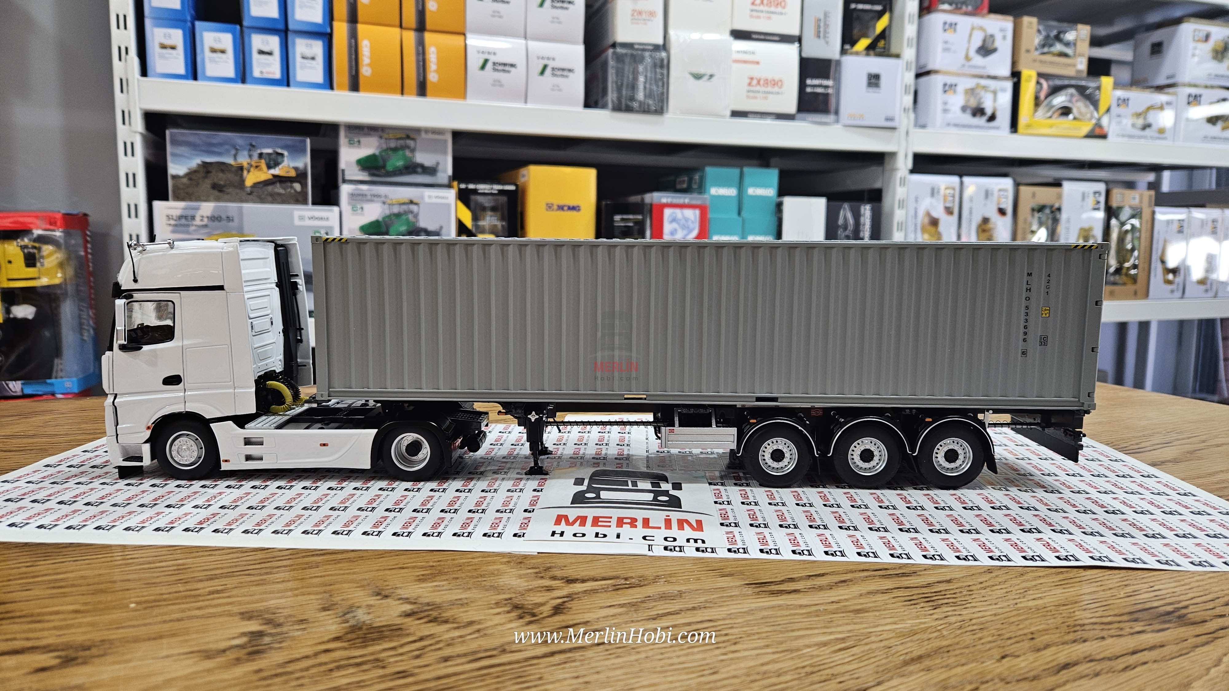 1/32 Marge Mercedes Actros 4x2 + 40ft Gri Konteyner Dorse