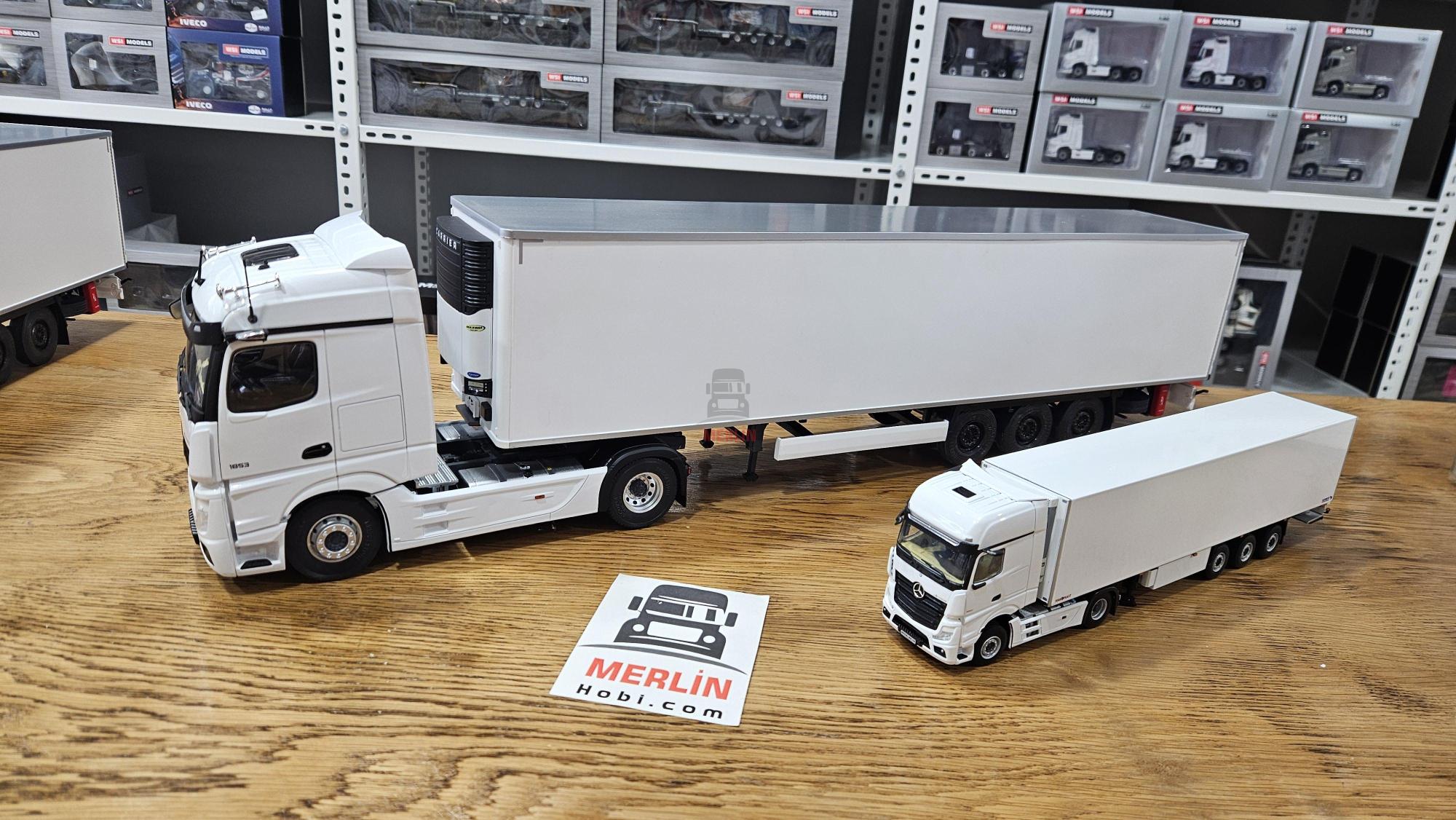 1/24 MERCEDES-BENZ ACTROS L 1853 + Refrigerated Frigo Trailer - White Color Solido