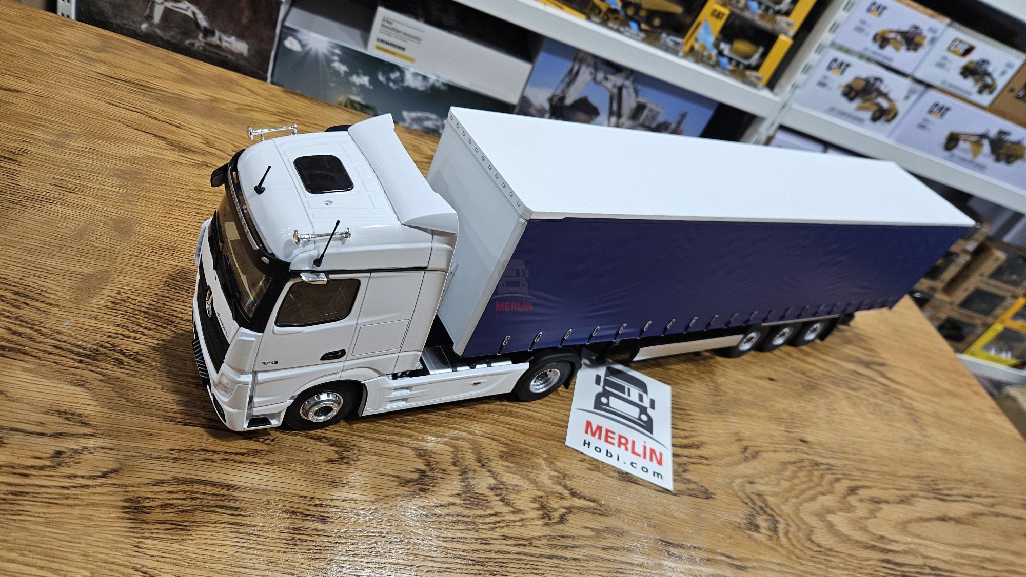 1/24 MERCEDES-BENZ ACTROS L 1853 + Tilt Trailer – Solido