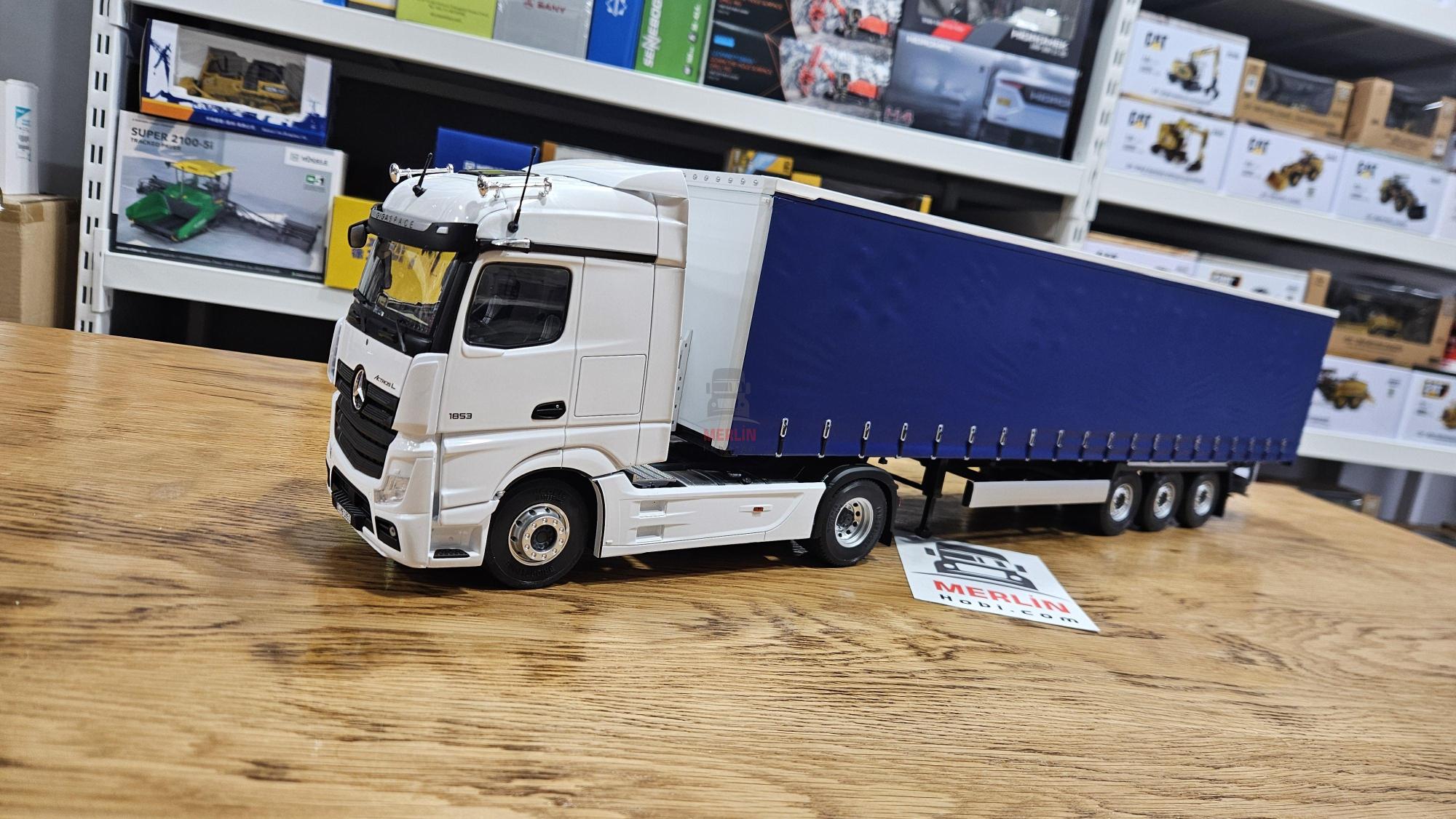 1/24 MERCEDES-BENZ ACTROS L 1853 + Tilt Trailer – Solido