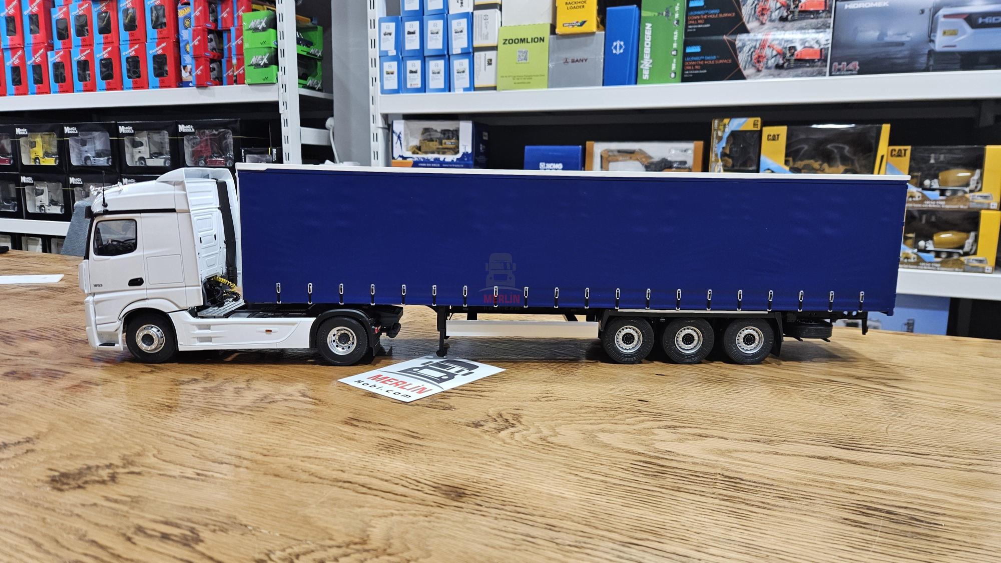 1/24 MERCEDES-BENZ ACTROS L 1853 + Tilt Trailer – Solido