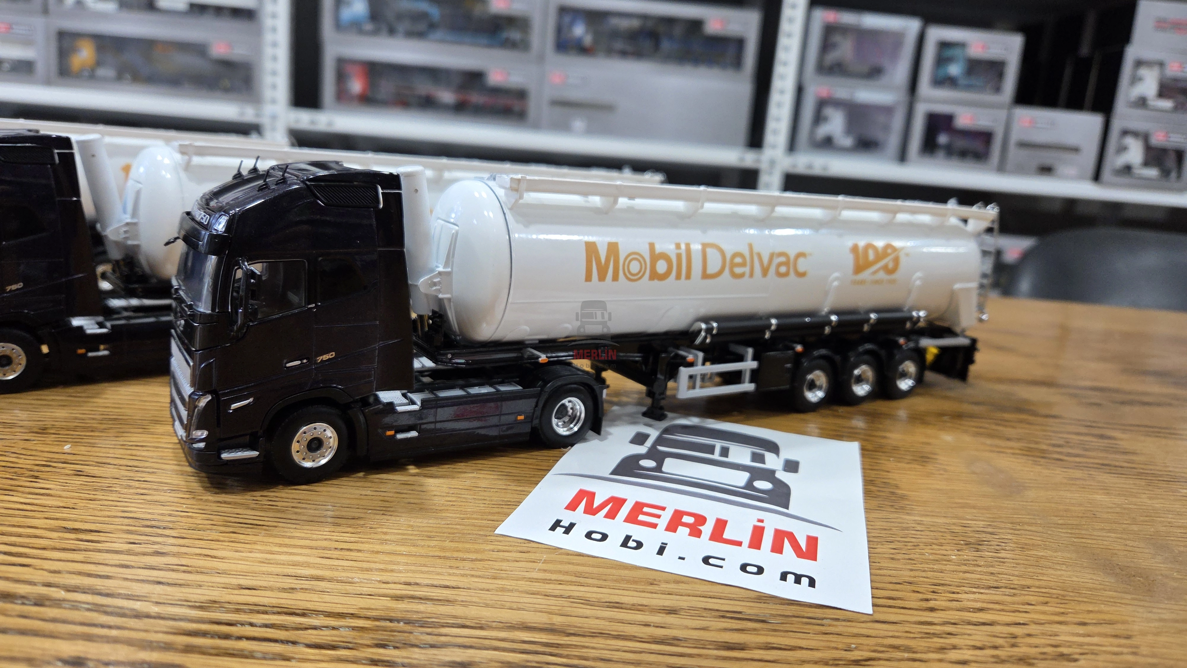 1/50 Ölçekli Logolu Araç Seçenekleri