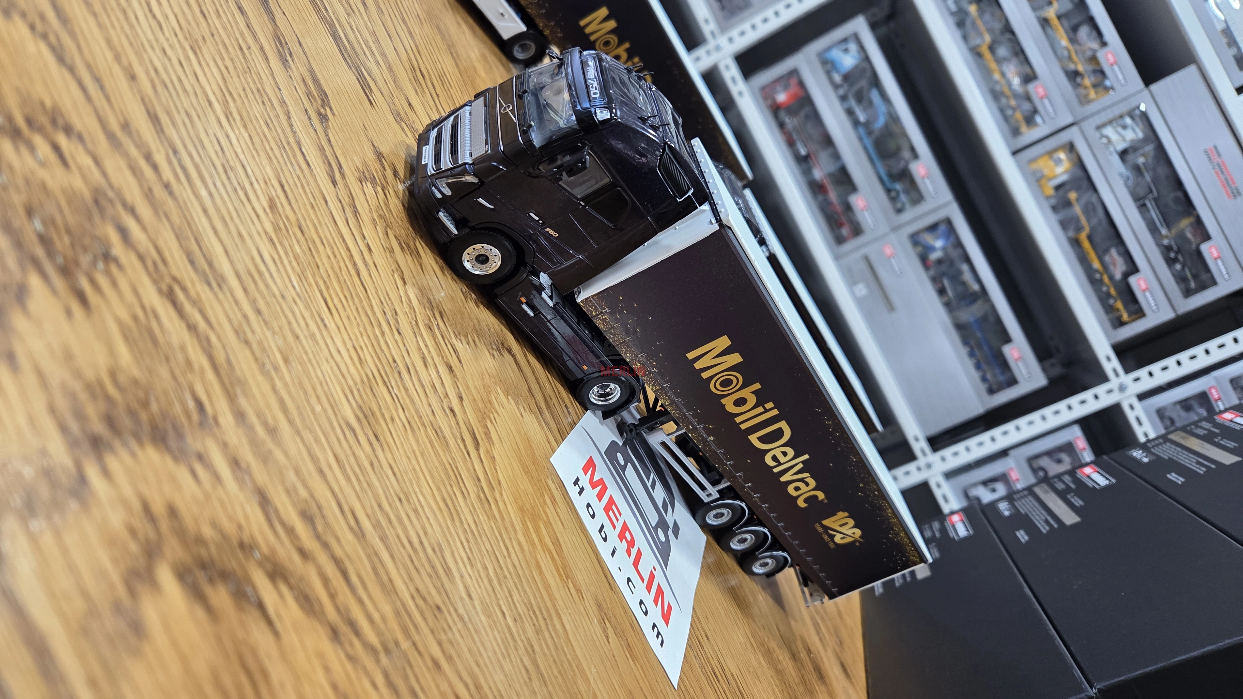 1/50 Ölçekli Logolu Araç Seçenekleri