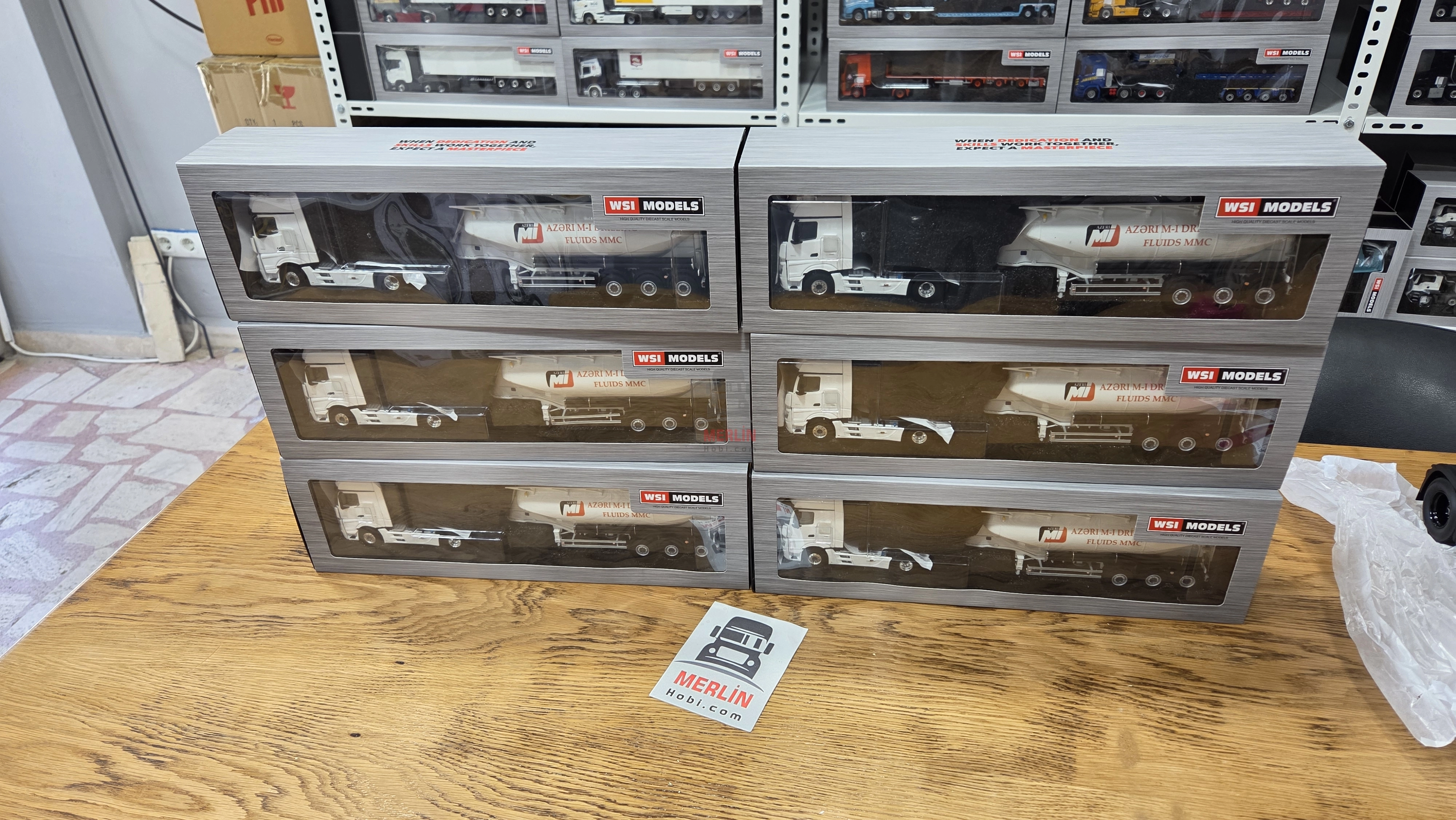 1/50 Ölçekli Logolu Araç Seçenekleri