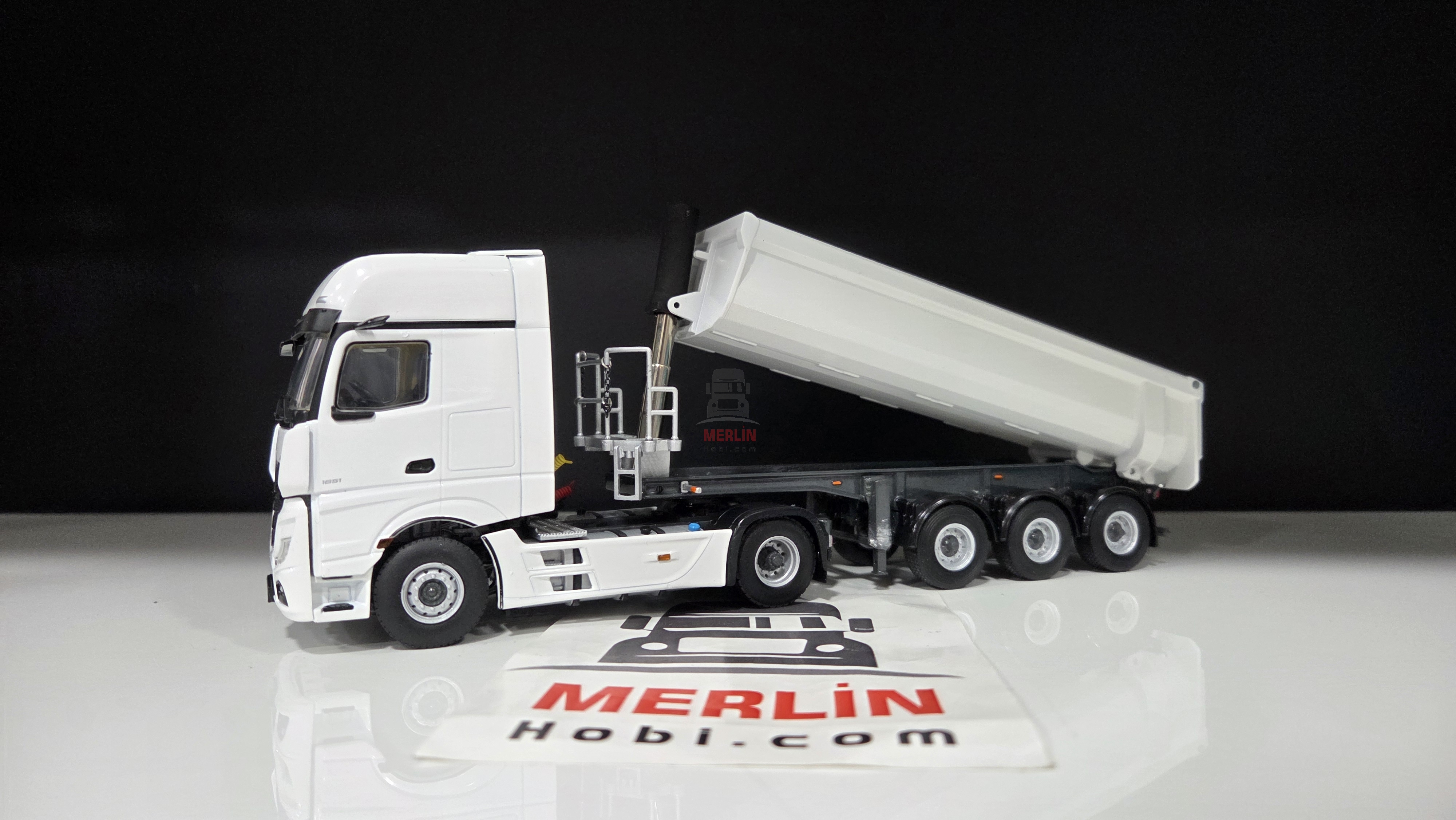 1/50 Mercedes Actros 4x2 + Damper Dorse Beyaz Renk