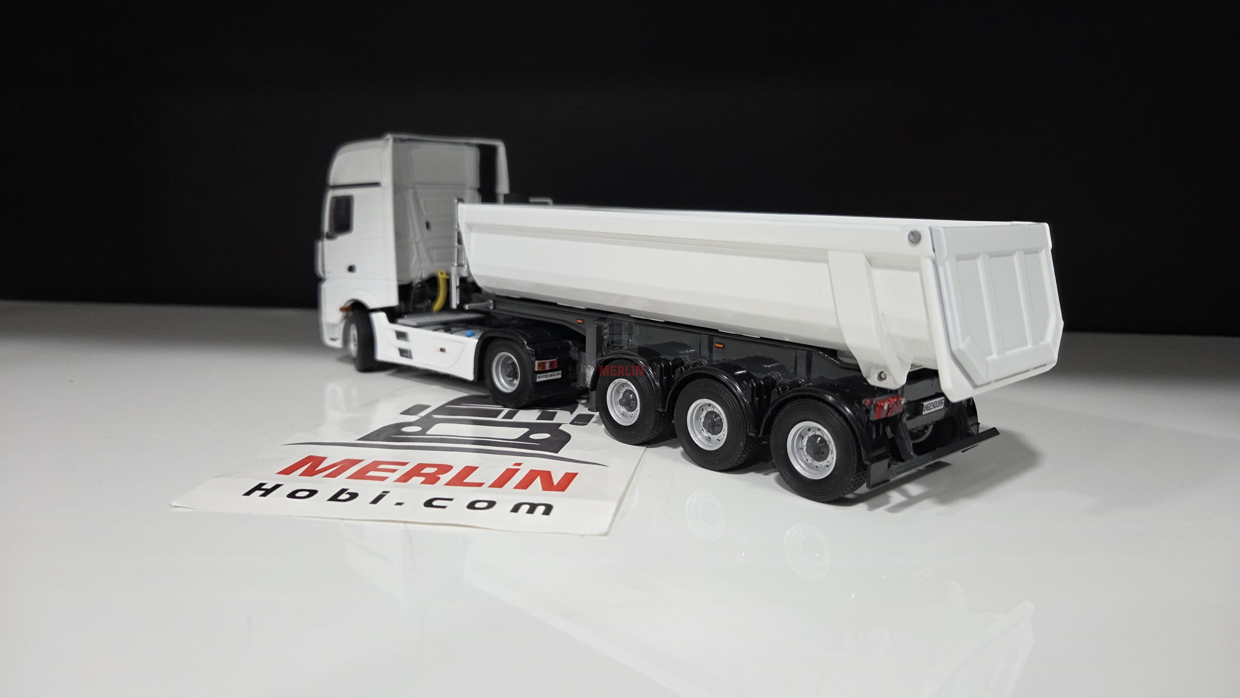 1/50 Mercedes Actros 4x2 + Damper Dorse Beyaz Renk