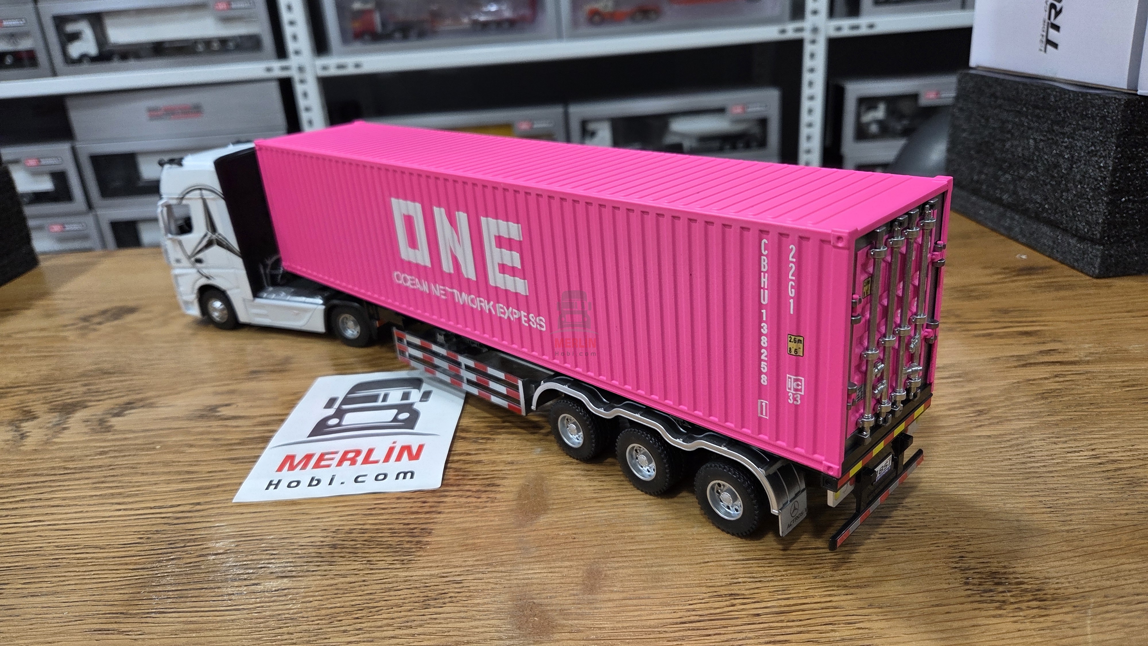 1/36 ölçekli Actros 1851 4x2 + 40ft Konteyner Dorseli - ONE