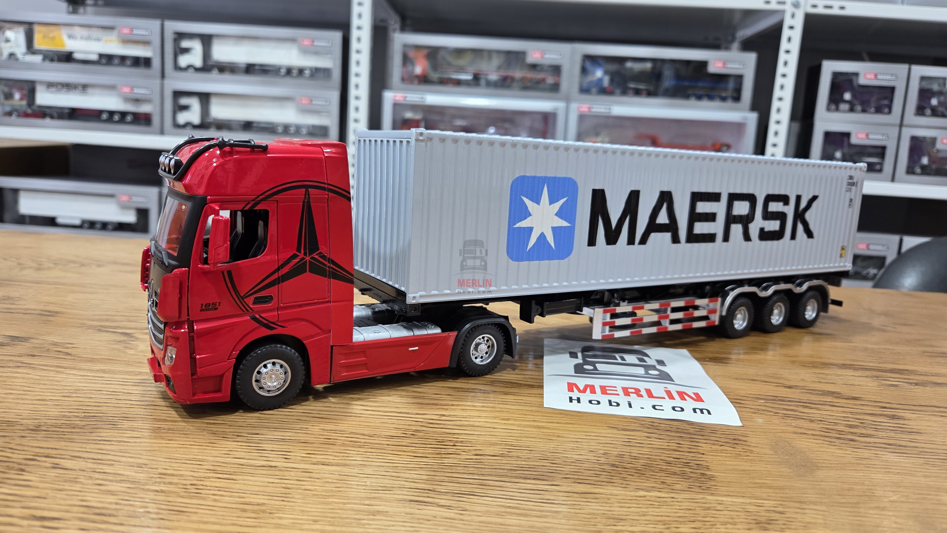 1/36 ölçekli Actros 1851 4x2 + 40ft Konteyner Dorseli - MAERSK