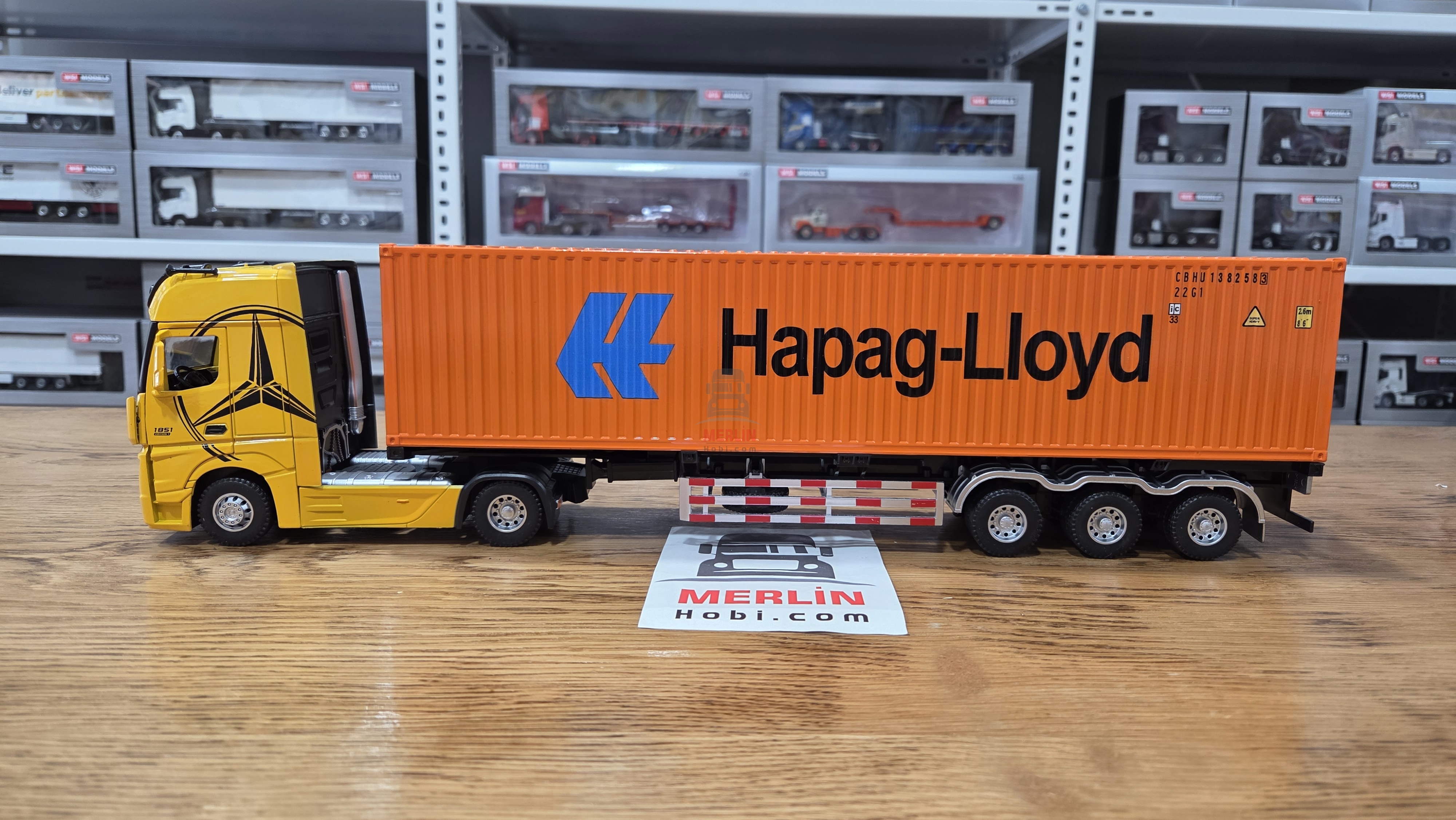 1/36 ölçekli Actros 1851 4x2 + 40ft Konteyner Dorseli - Hapag-Lloyd