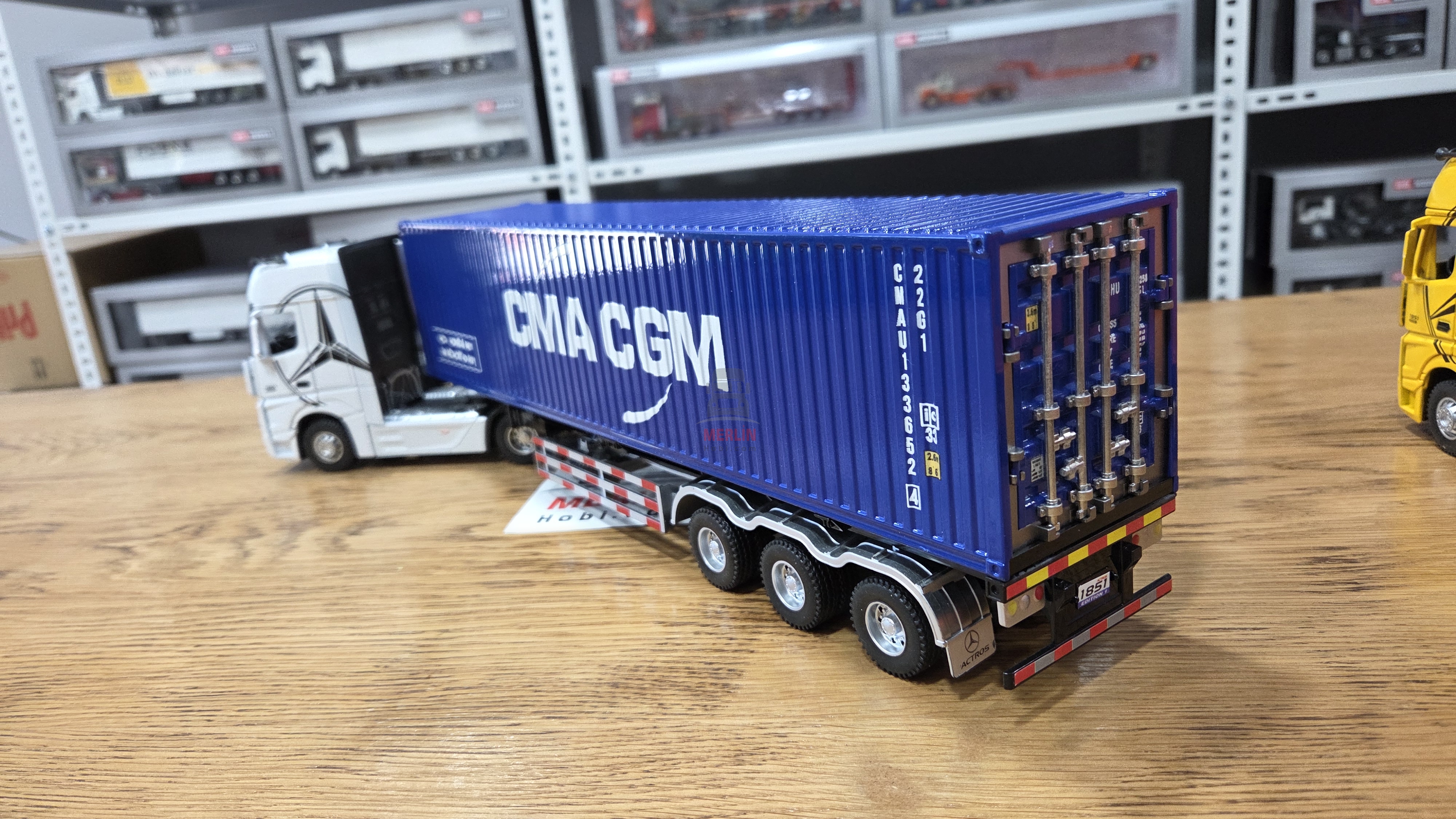 1/36 ölçekli Actros 1851 4x2 + 40ft Konteyner Dorseli - CMA CGM