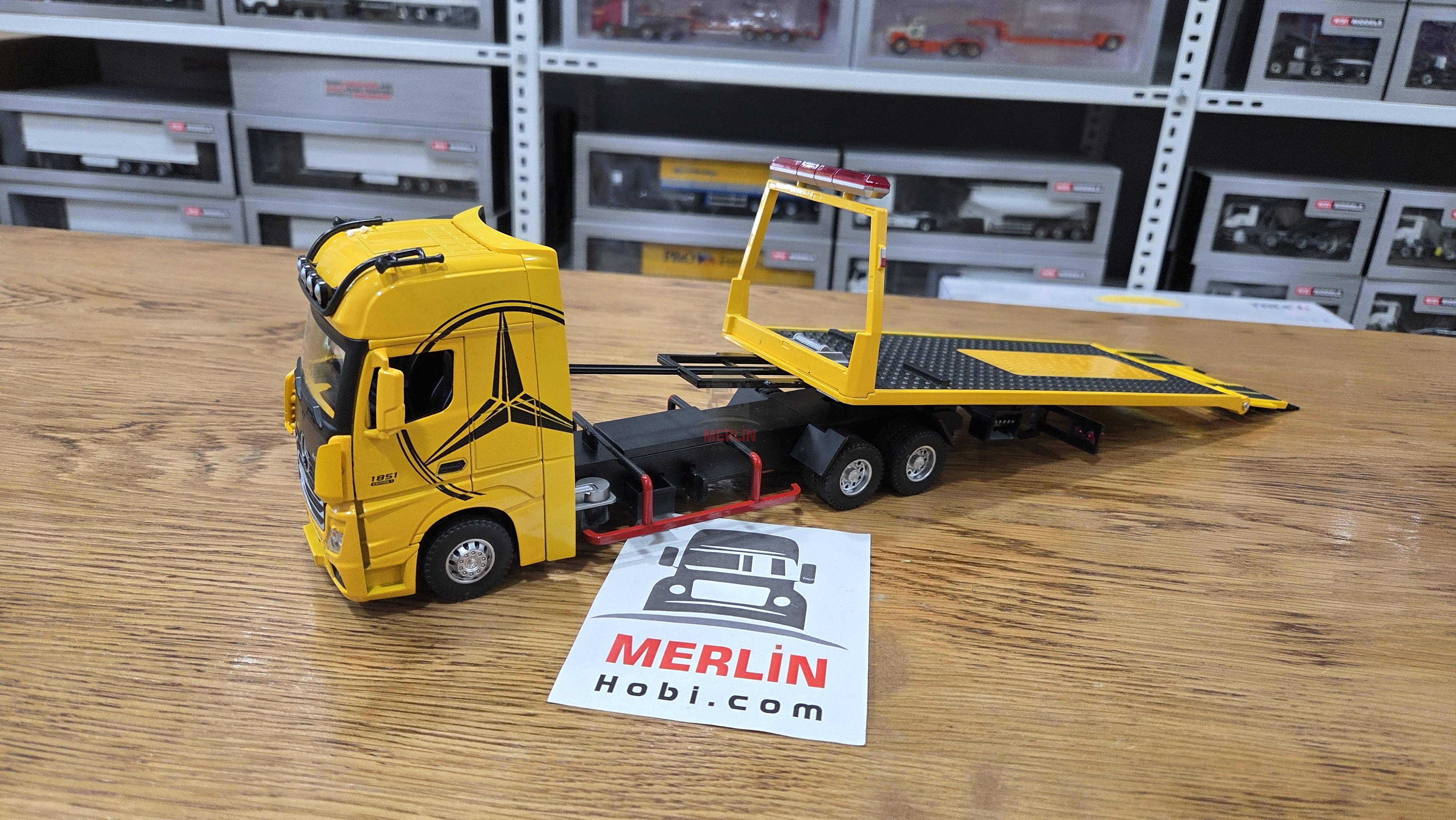 1/36 ölçekli Actros 1851 OTO ÇEKER - KAYAR KASA 