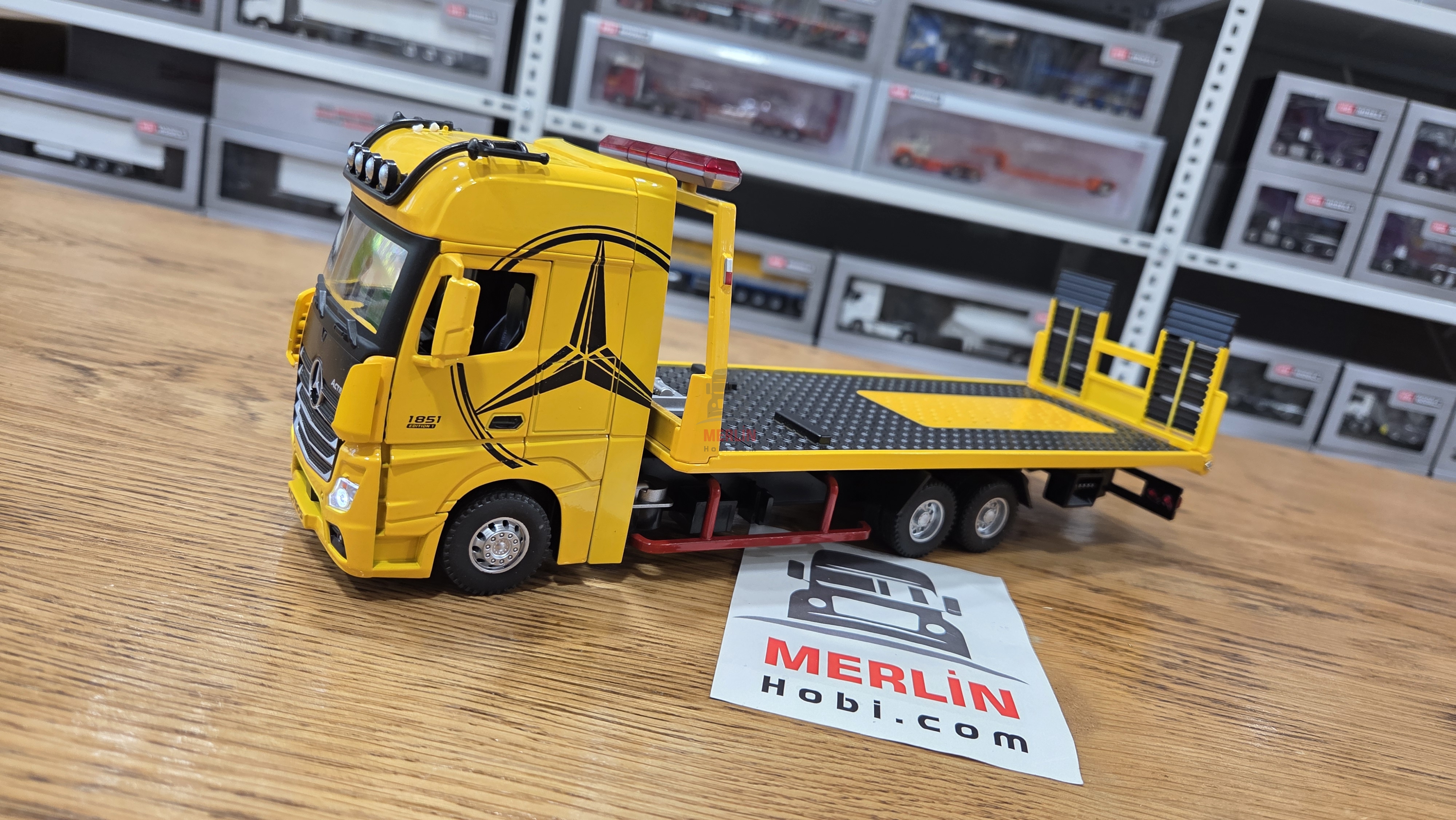1/36 ölçekli Actros 1851 OTO ÇEKER - KAYAR KASA 
