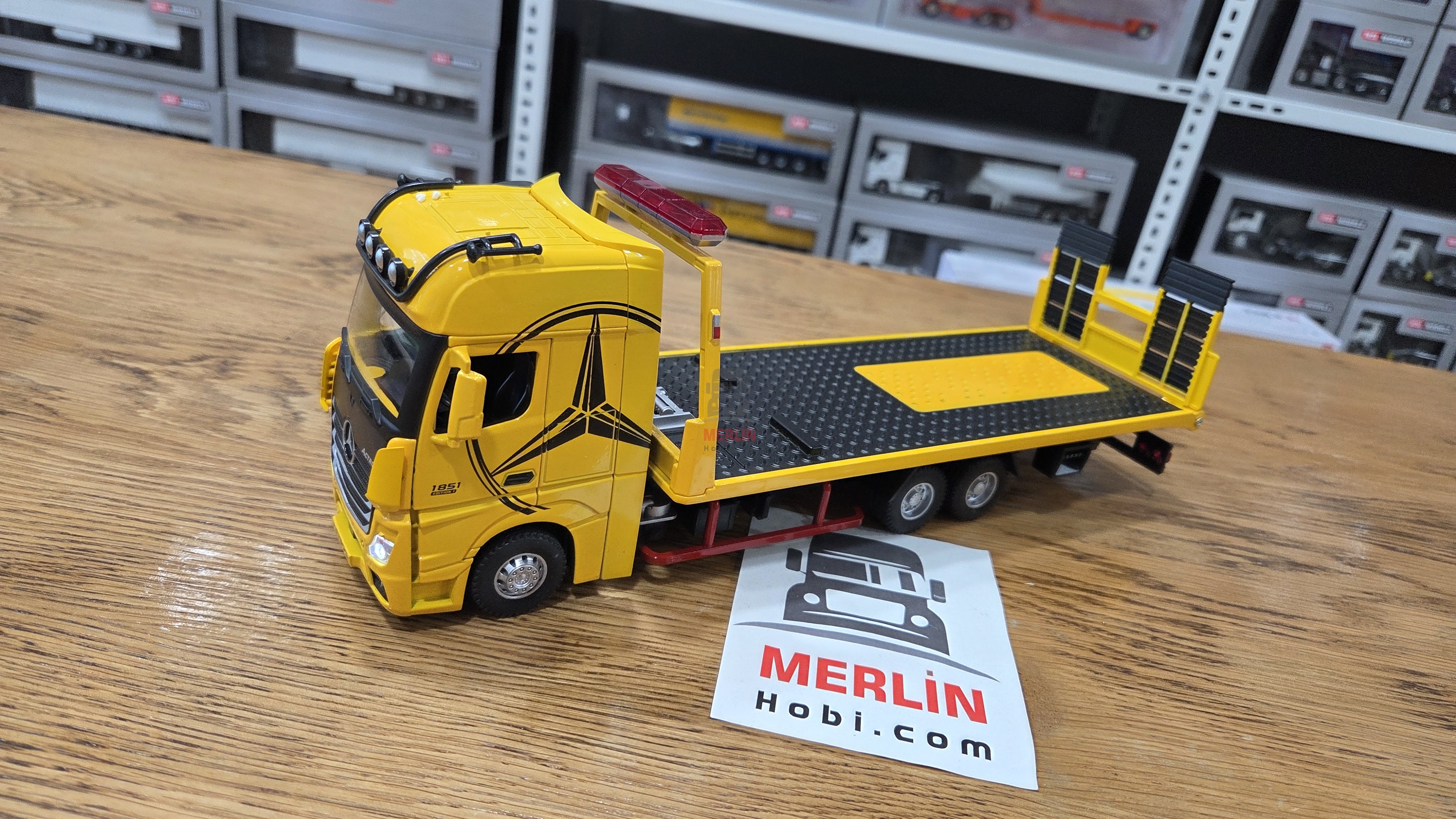 1/36 ölçekli Actros 1851 OTO ÇEKER - KAYAR KASA 