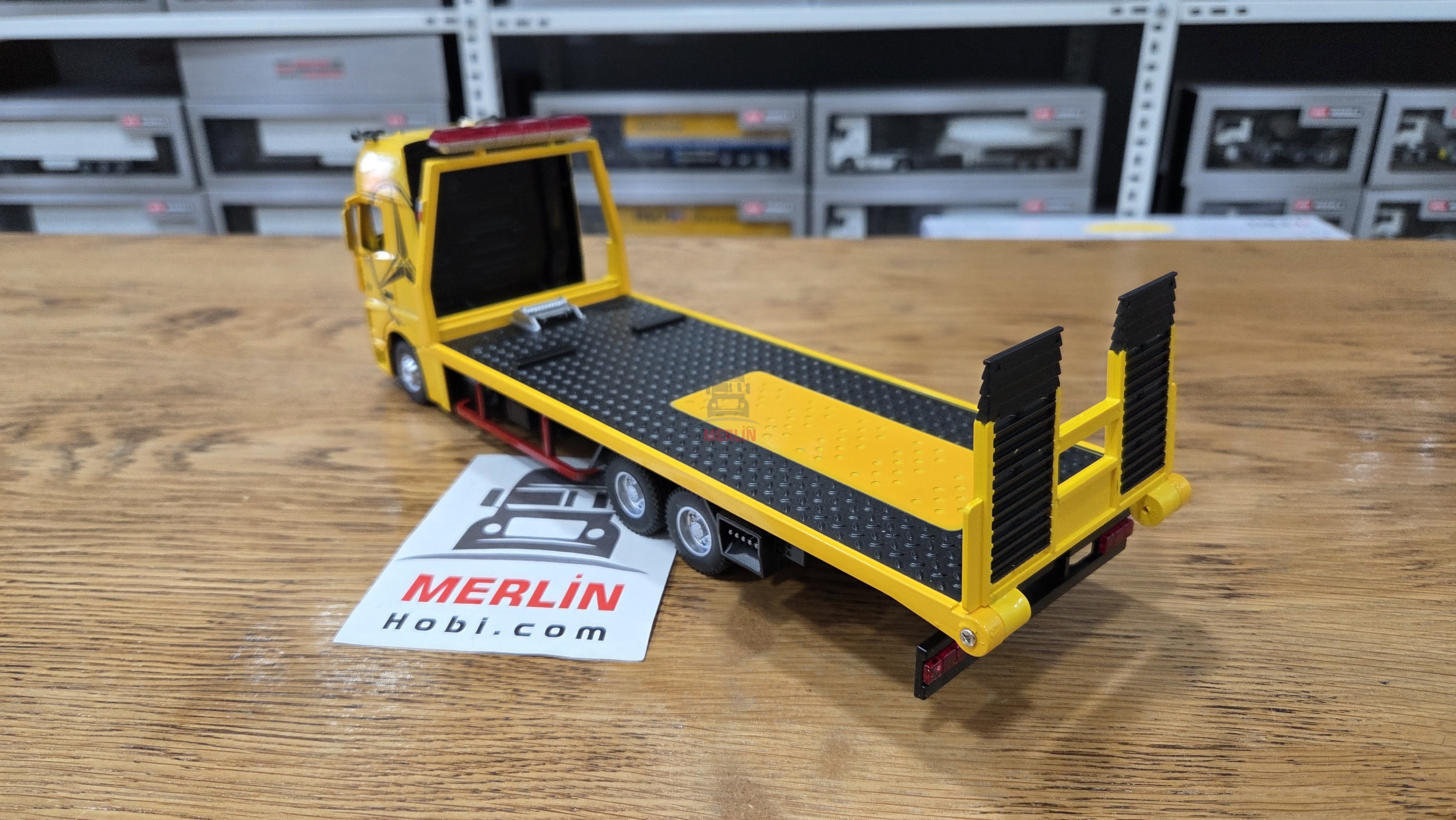 1/36 ölçekli Actros 1851 OTO ÇEKER - KAYAR KASA 