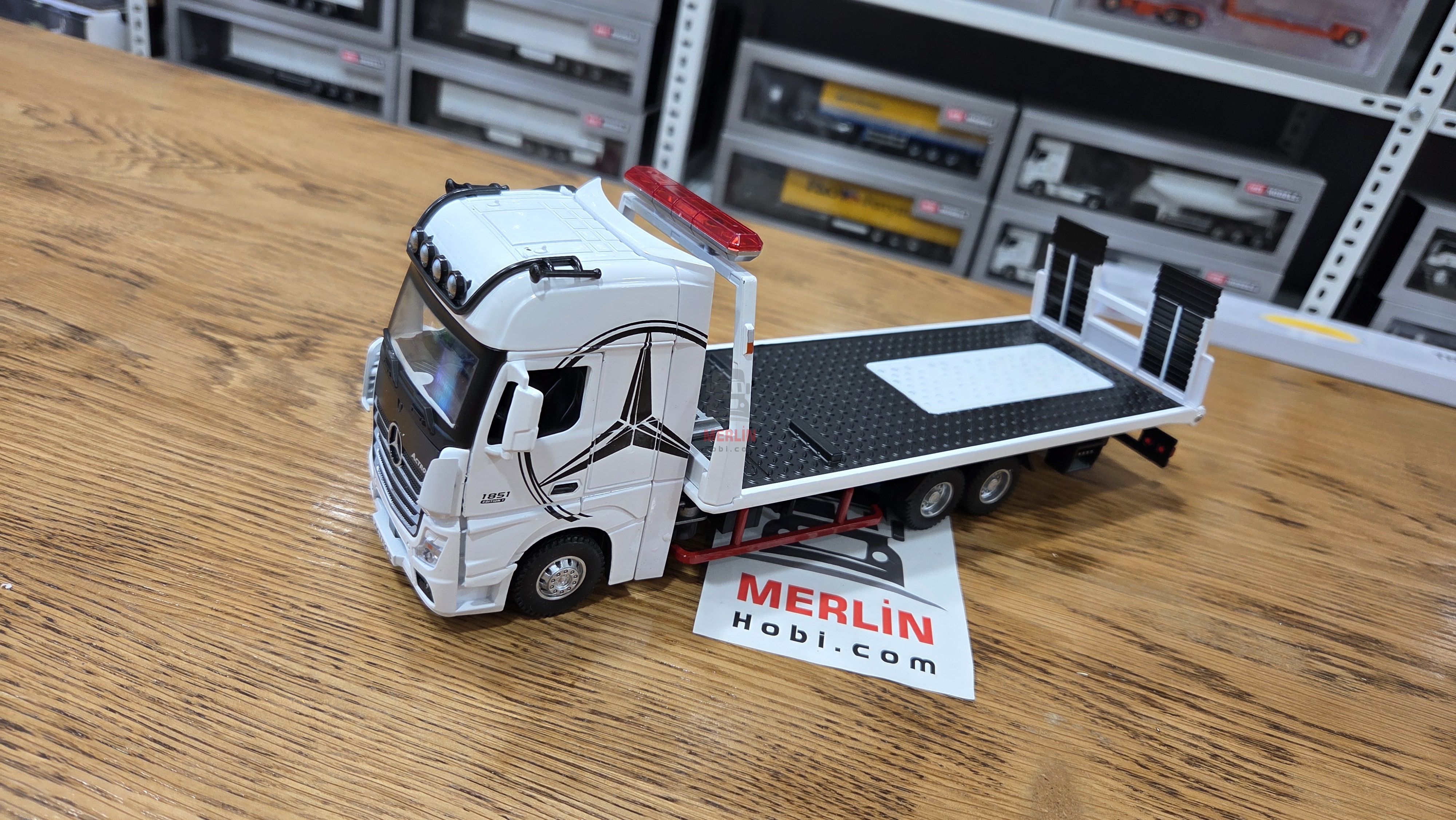 1/36 ölçekli Actros 1851 OTO ÇEKER - KAYAR KASA 
